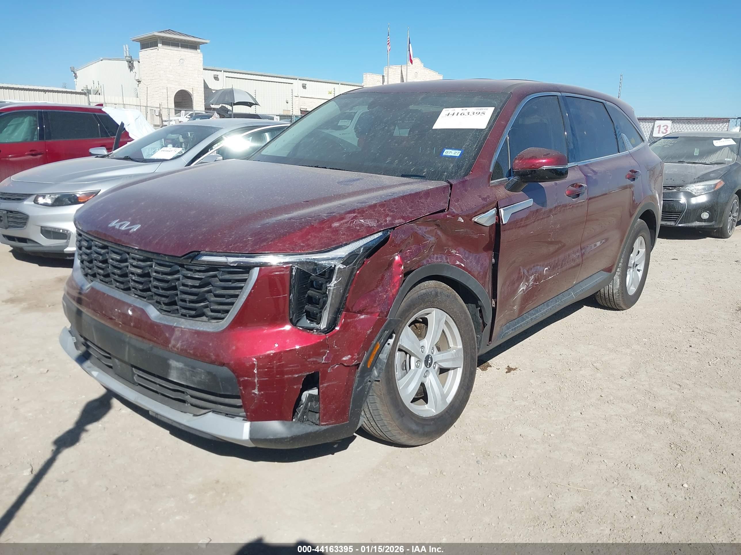 KIA SORENTO image 2
