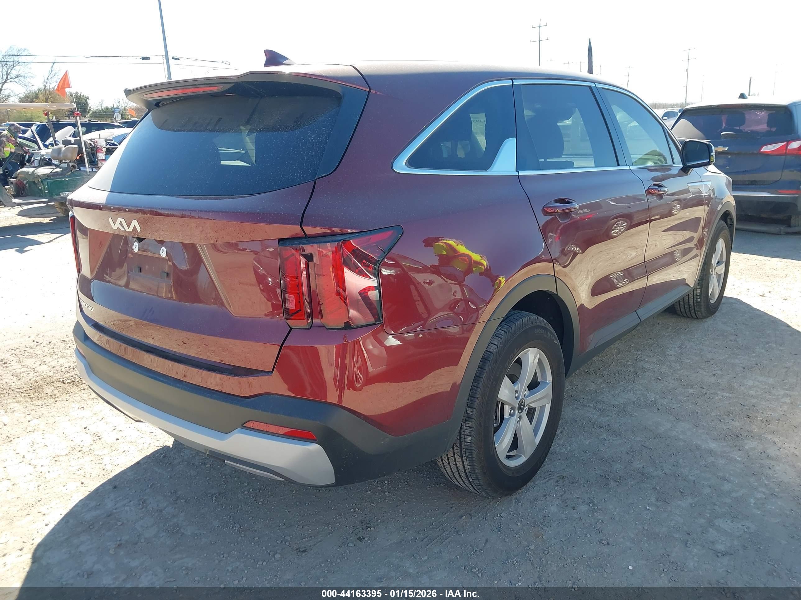 KIA SORENTO image 4