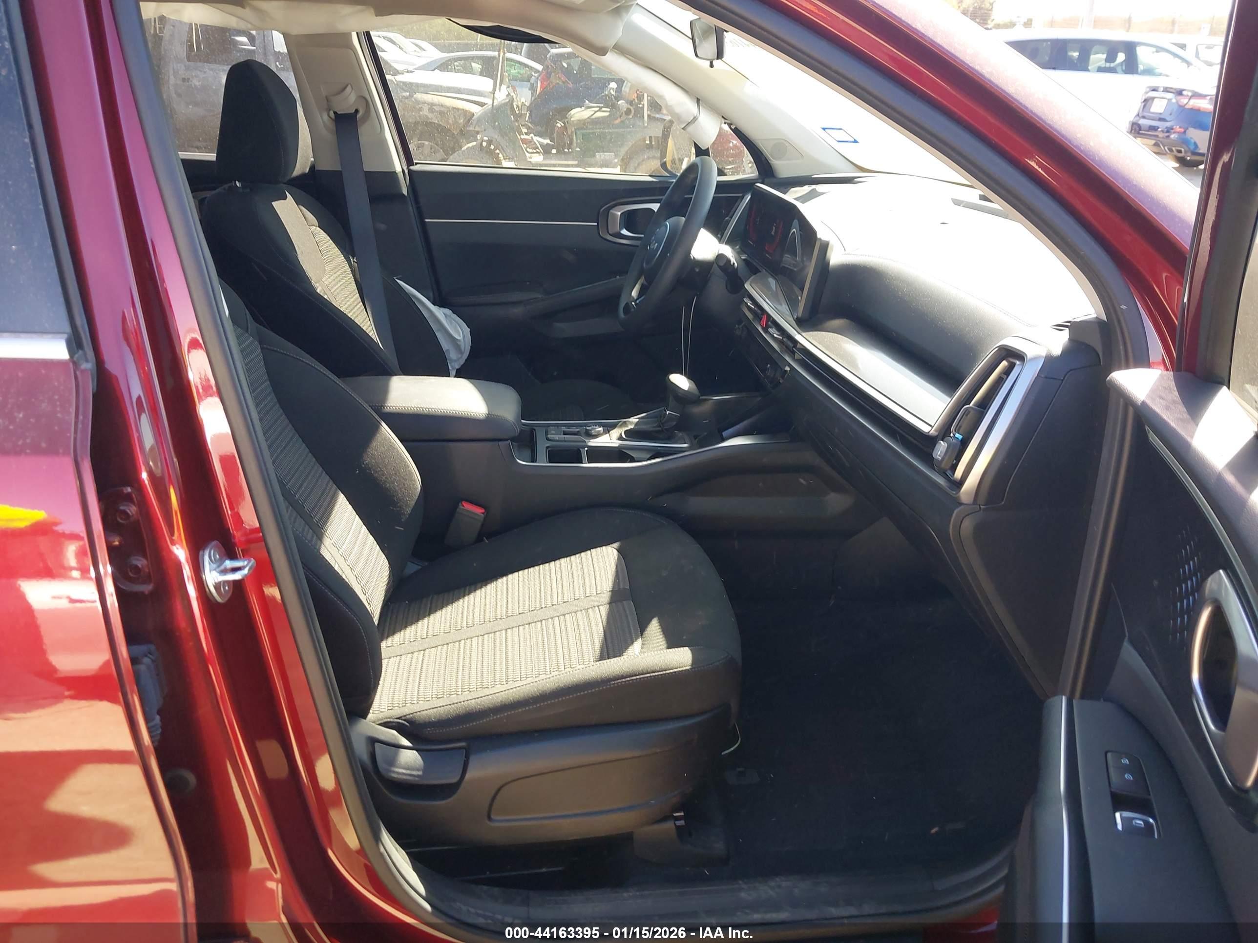 KIA SORENTO image 5
