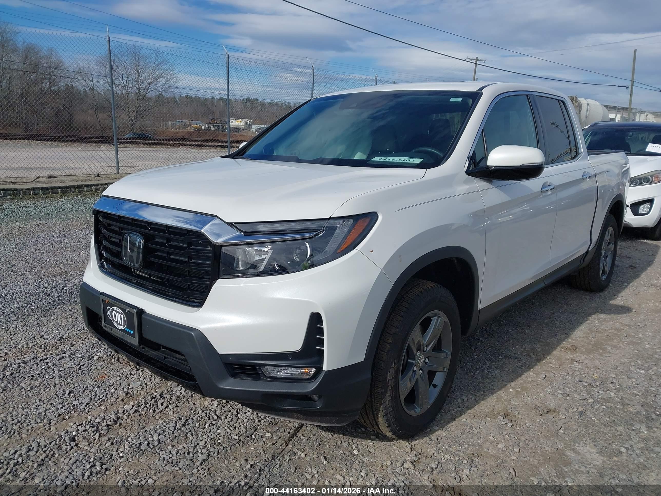 HONDA RIDGELINE image 2
