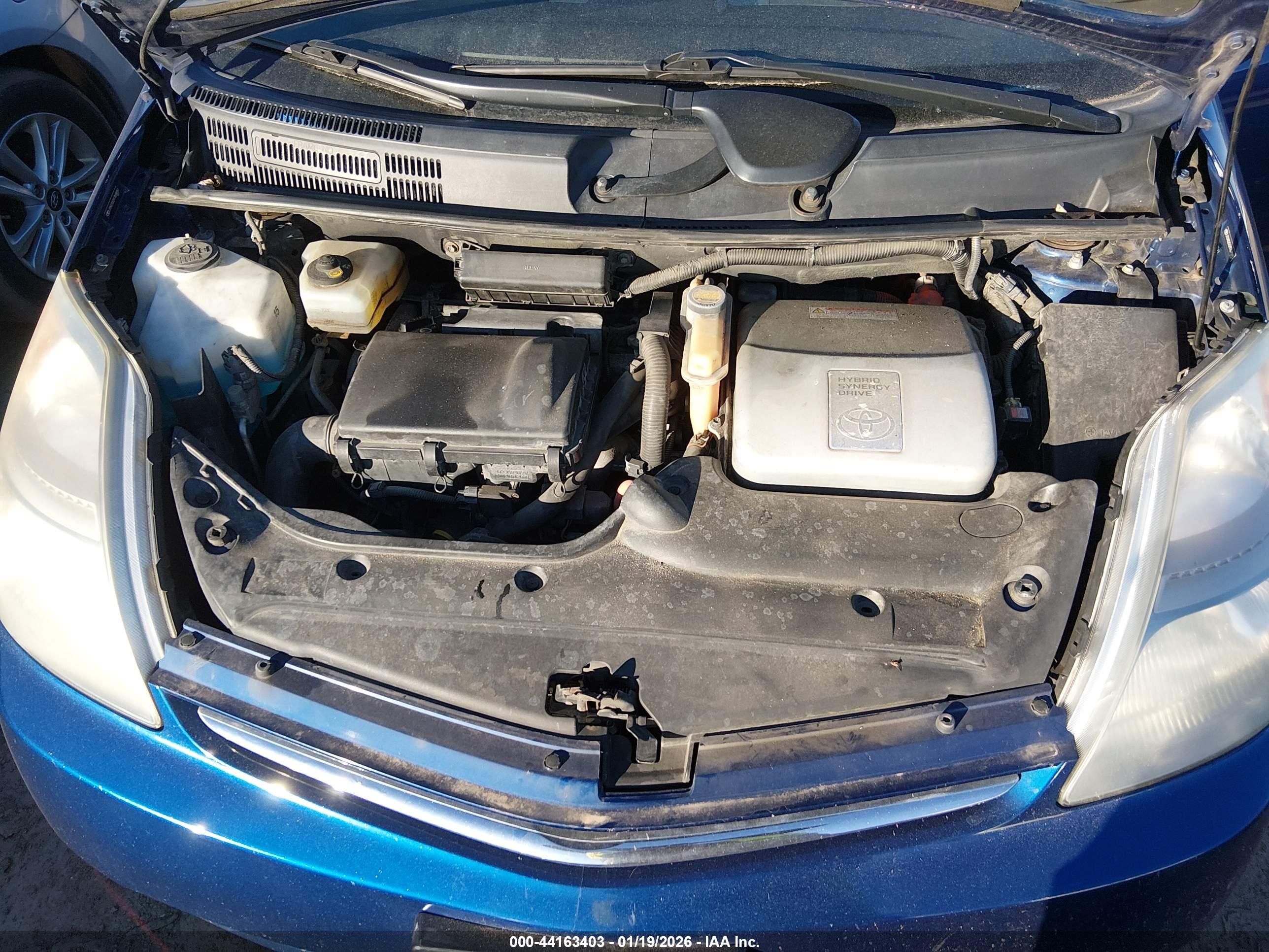 TOYOTA PRIUS image 10