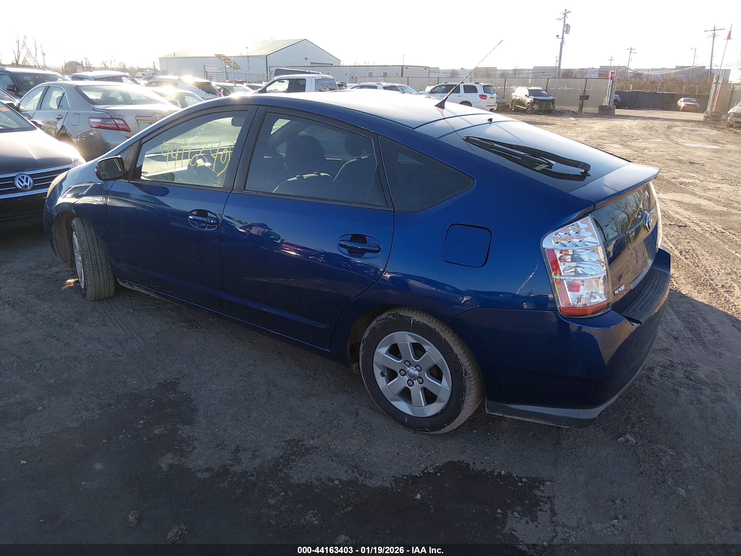 TOYOTA PRIUS image 3