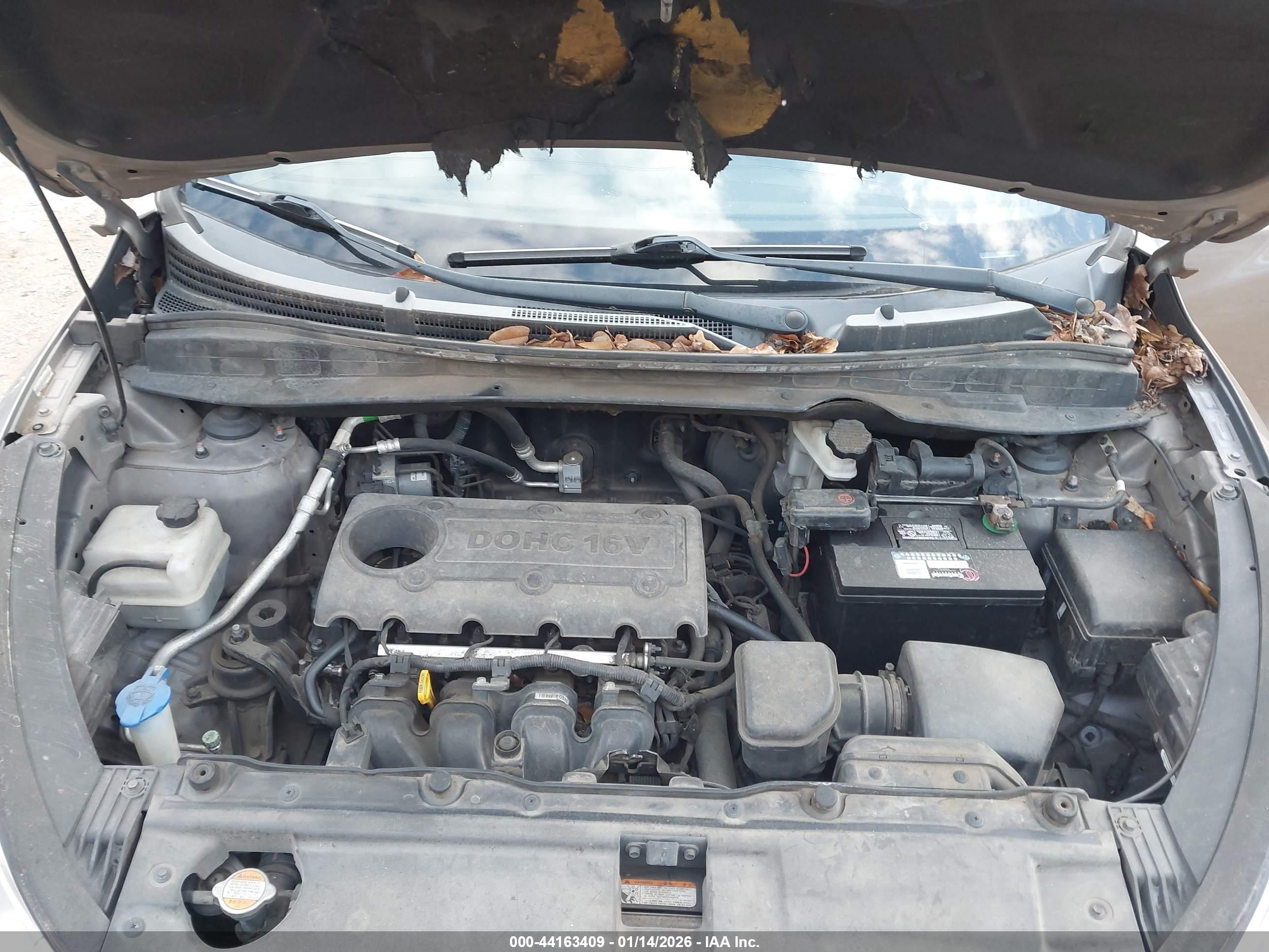 HYUNDAI TUCSON image 10