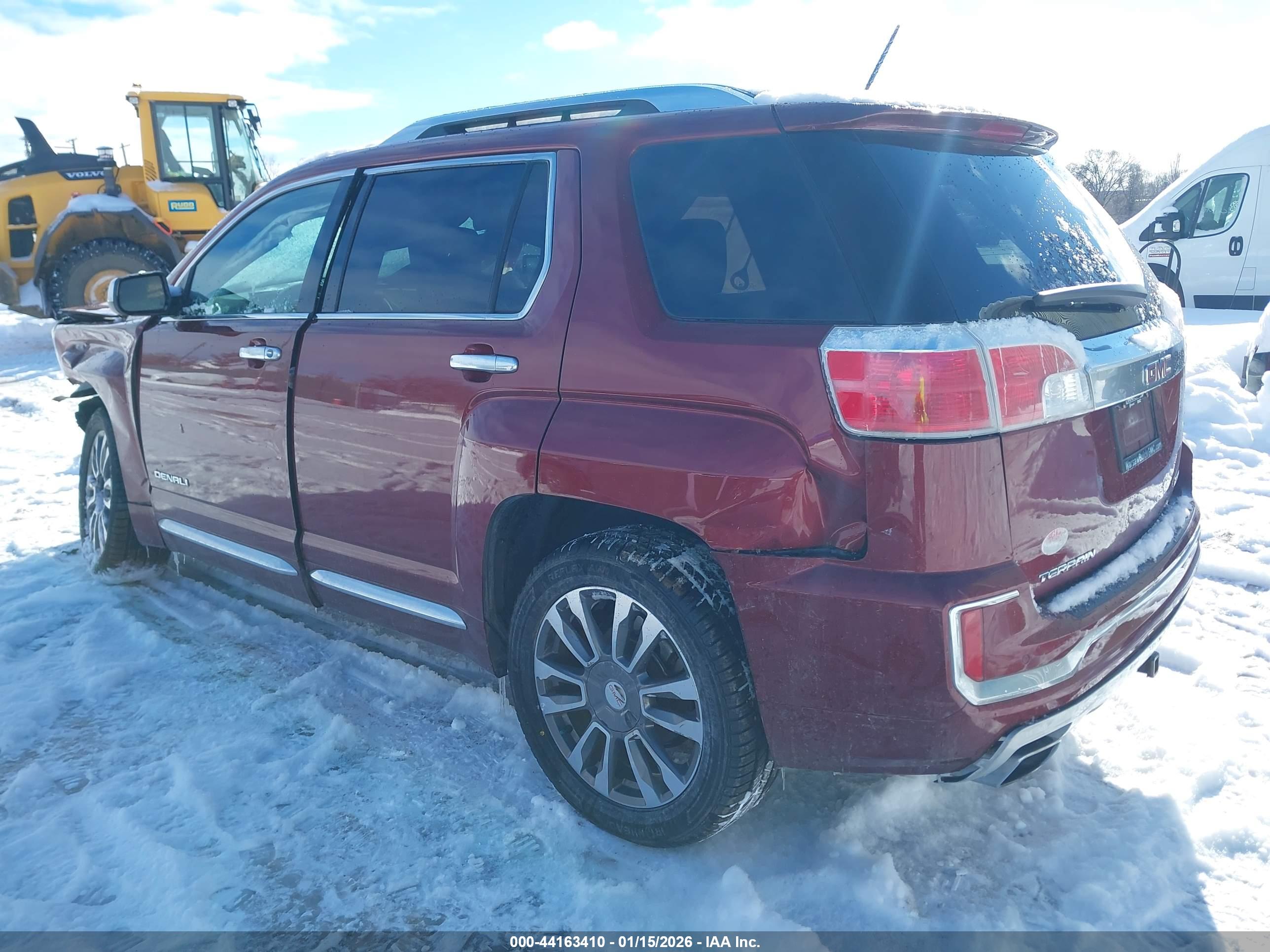 GMC TERRAIN image 3
