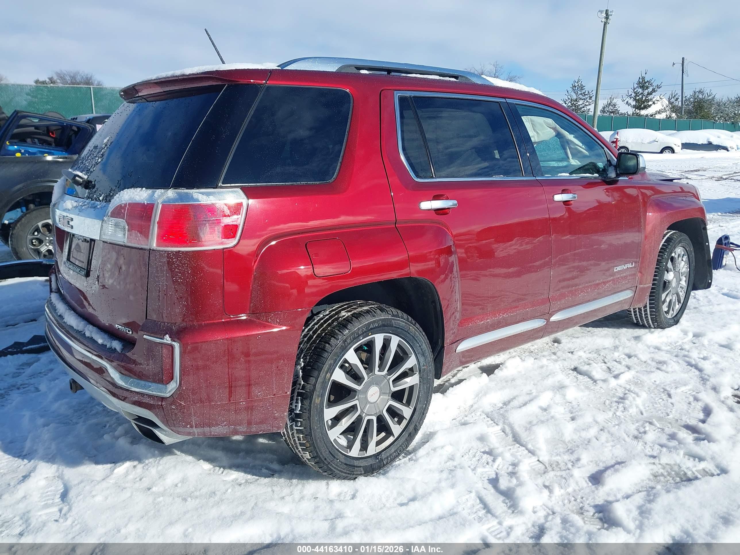 GMC TERRAIN image 4