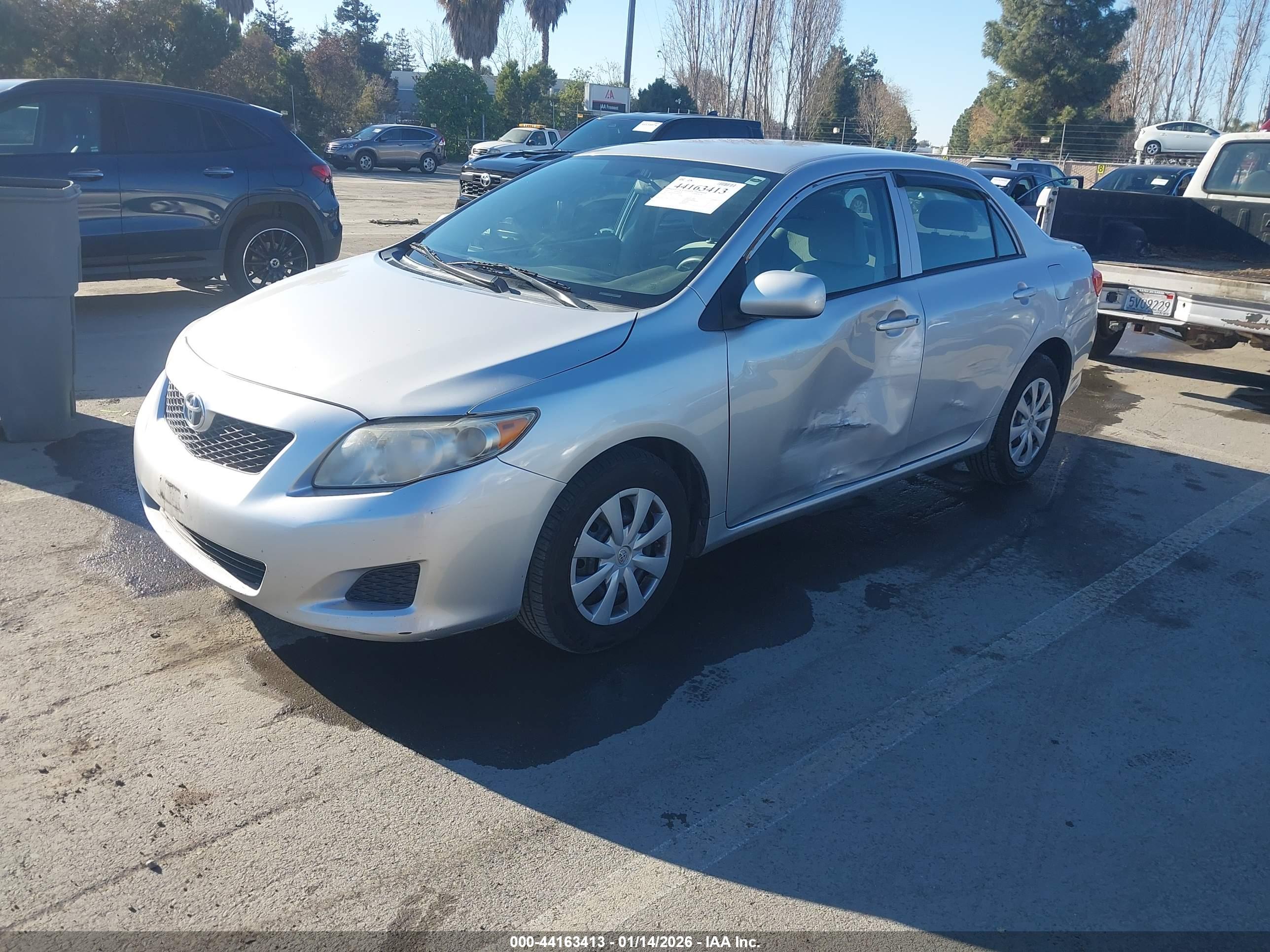TOYOTA COROLLA image 2