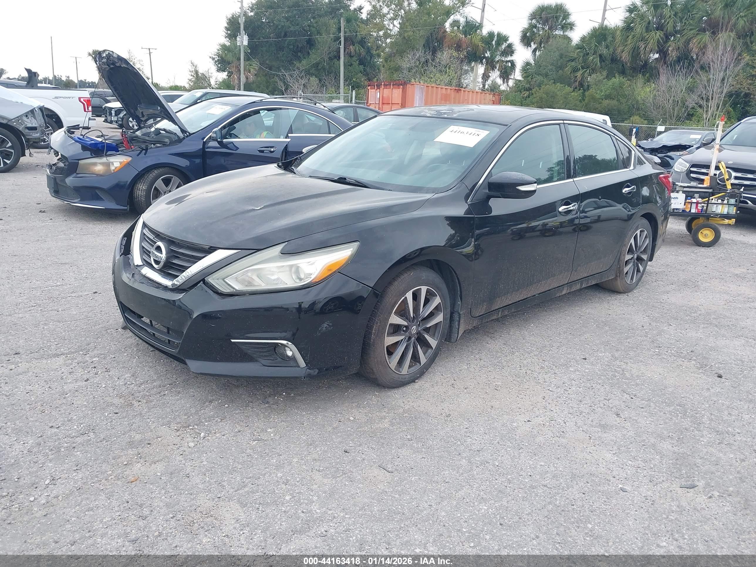 NISSAN ALTIMA image 2