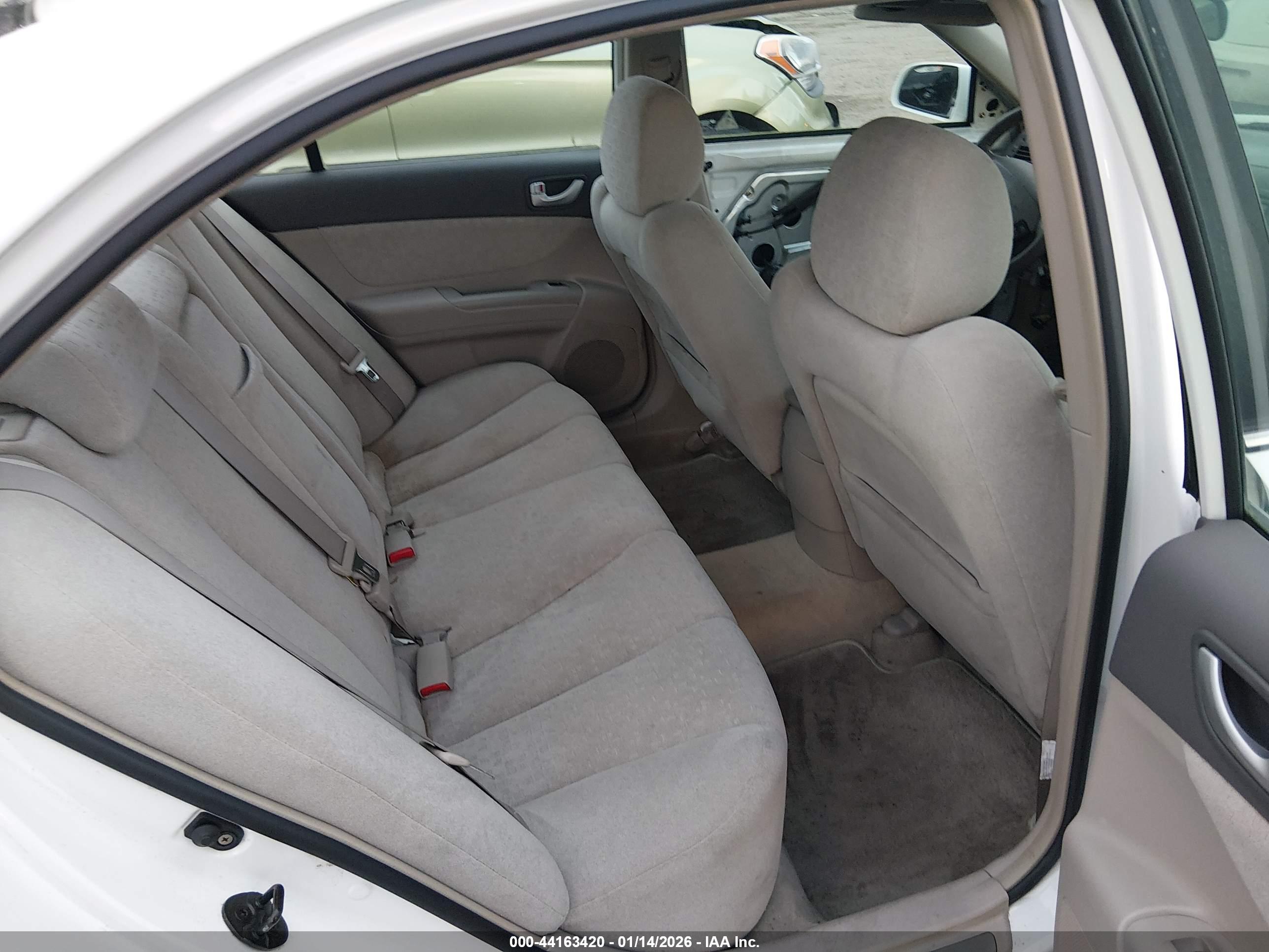 HYUNDAI SONATA image 8