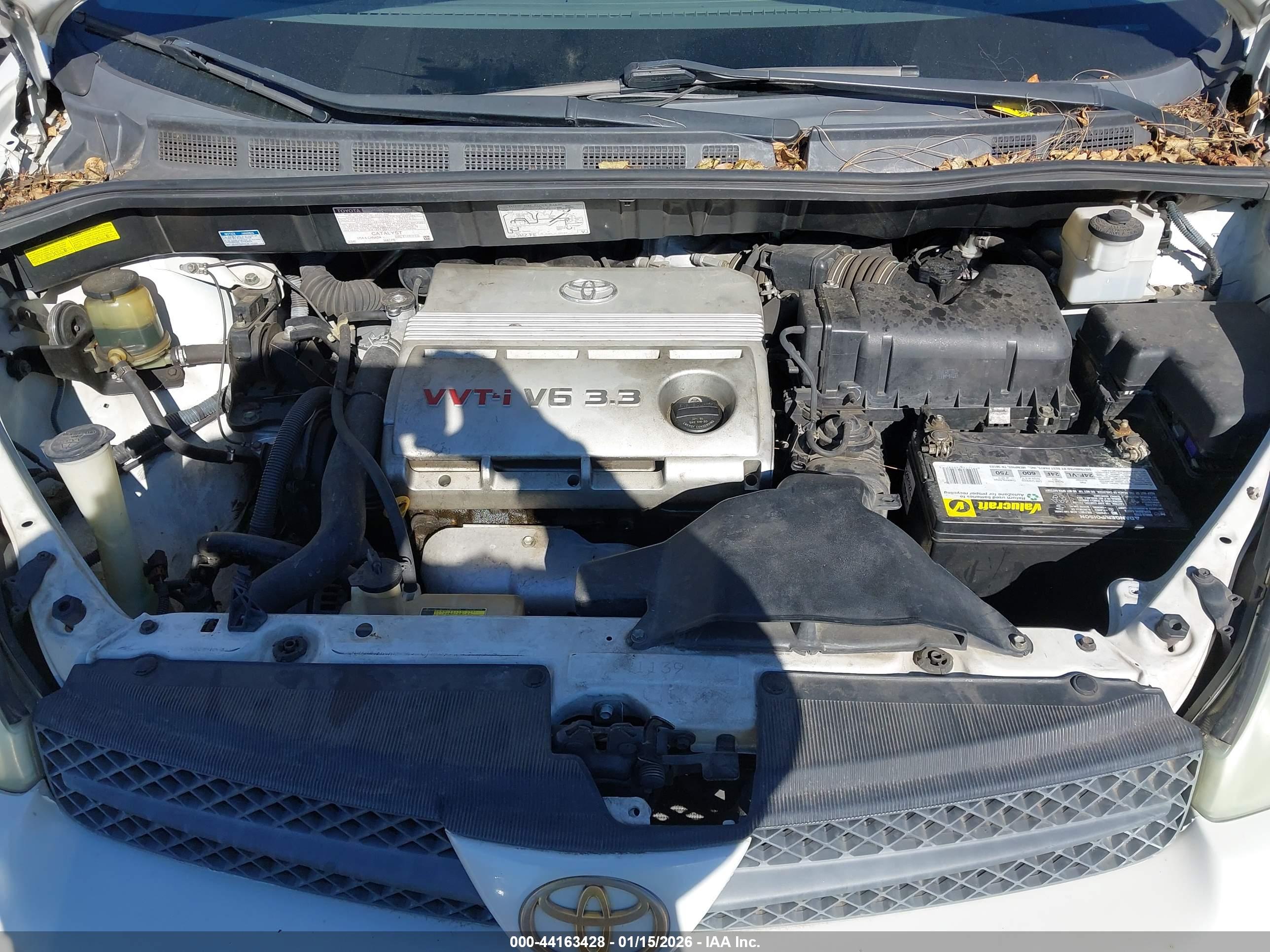 TOYOTA SIENNA image 10