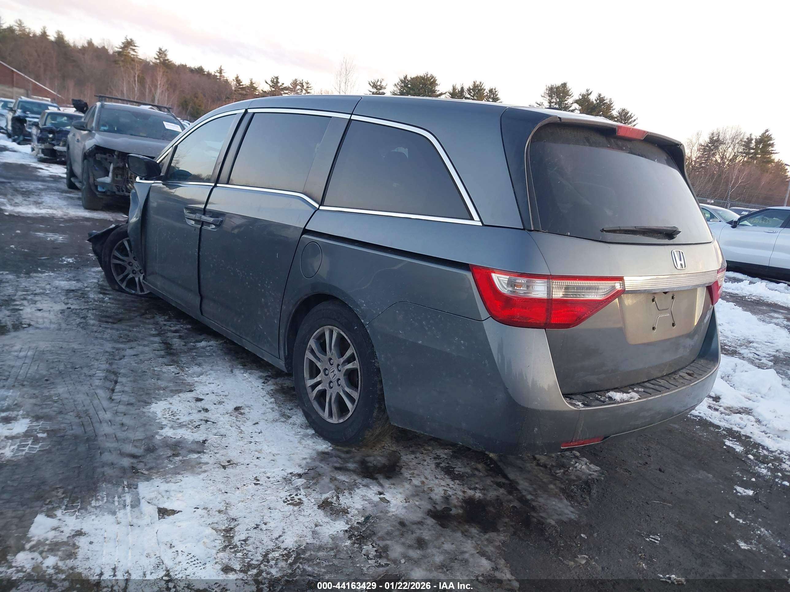 HONDA ODYSSEY image 3