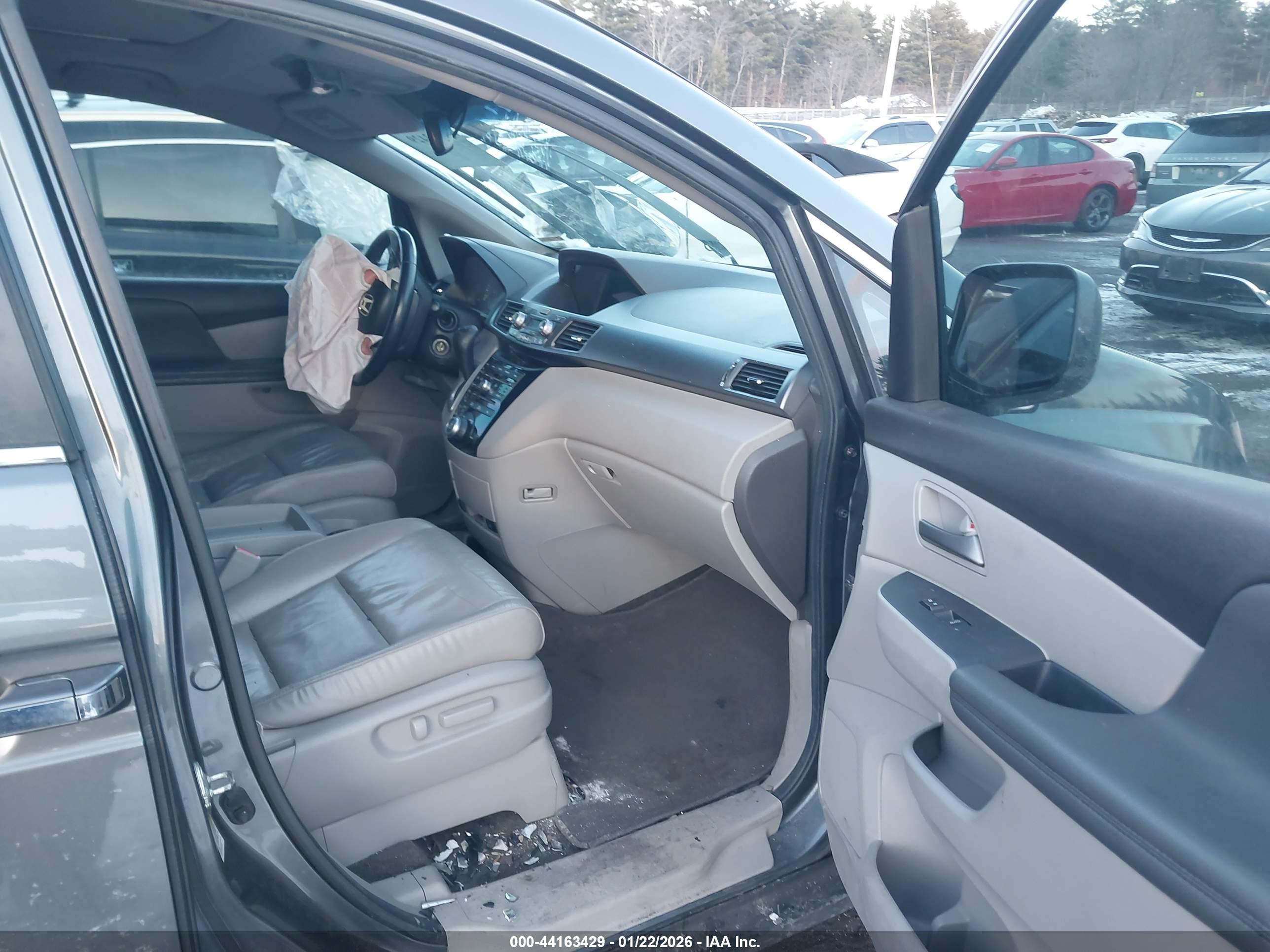 HONDA ODYSSEY image 5