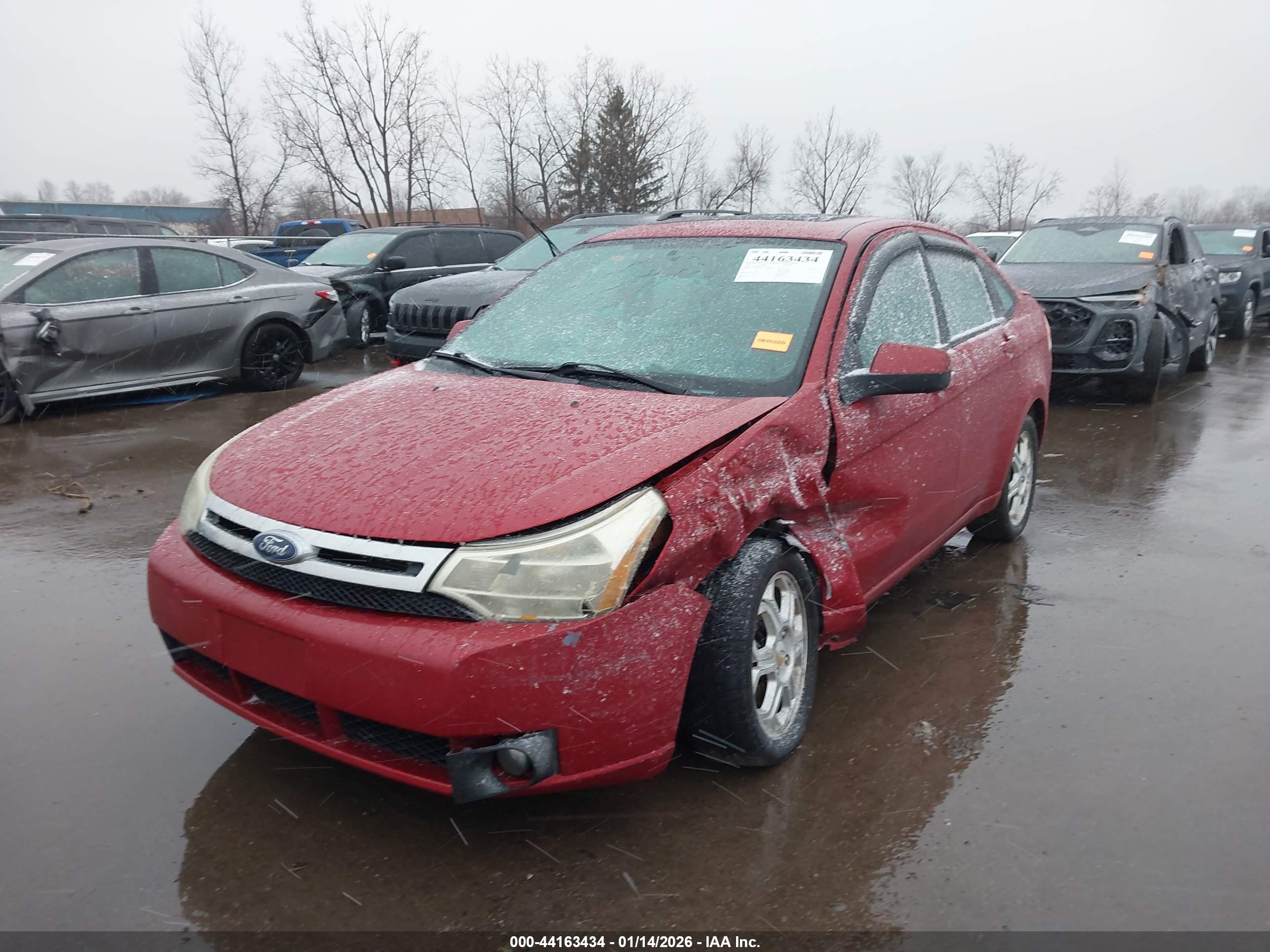 FORD FOCUS image 2
