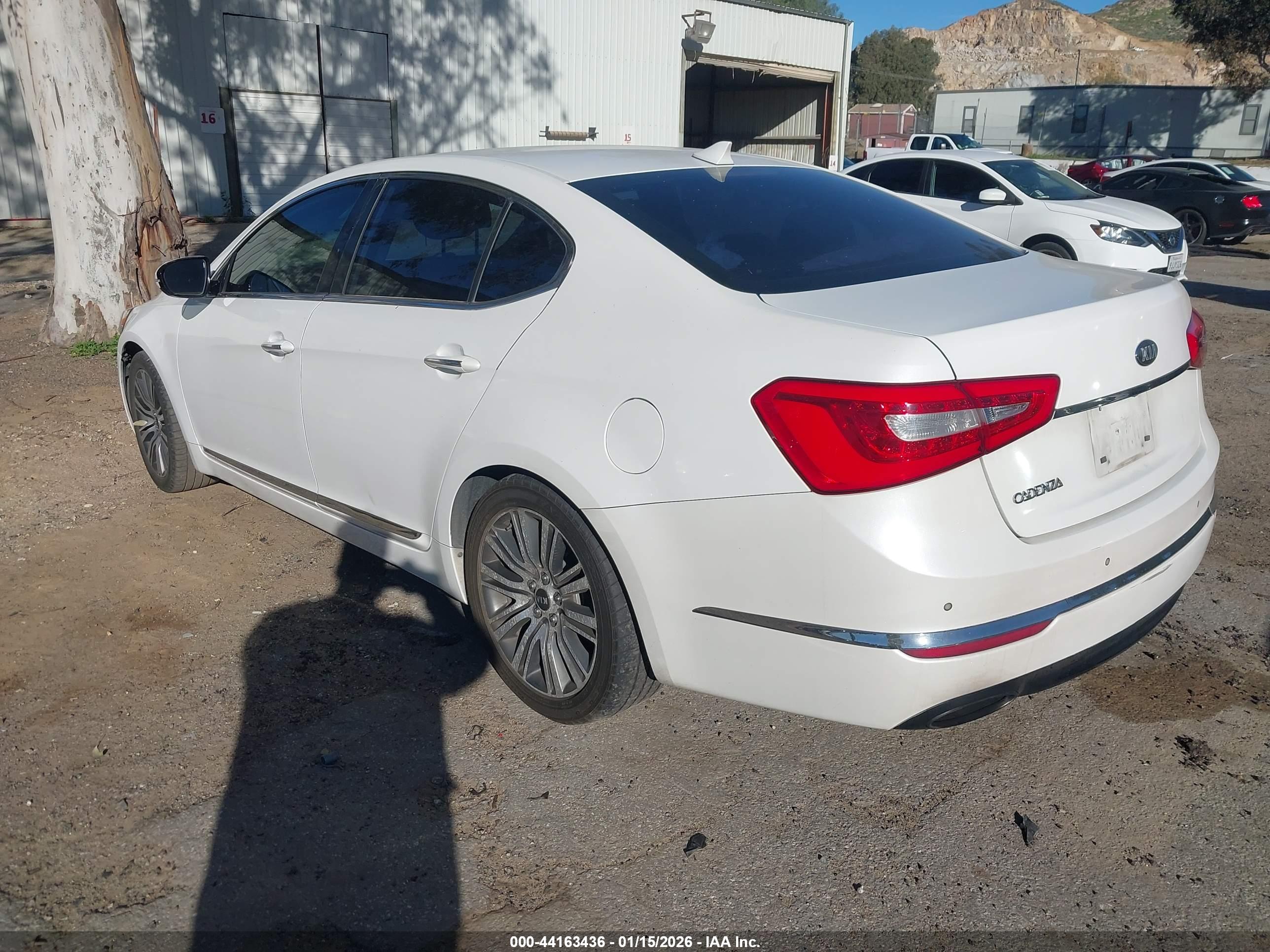 KIA CADENZA image 3