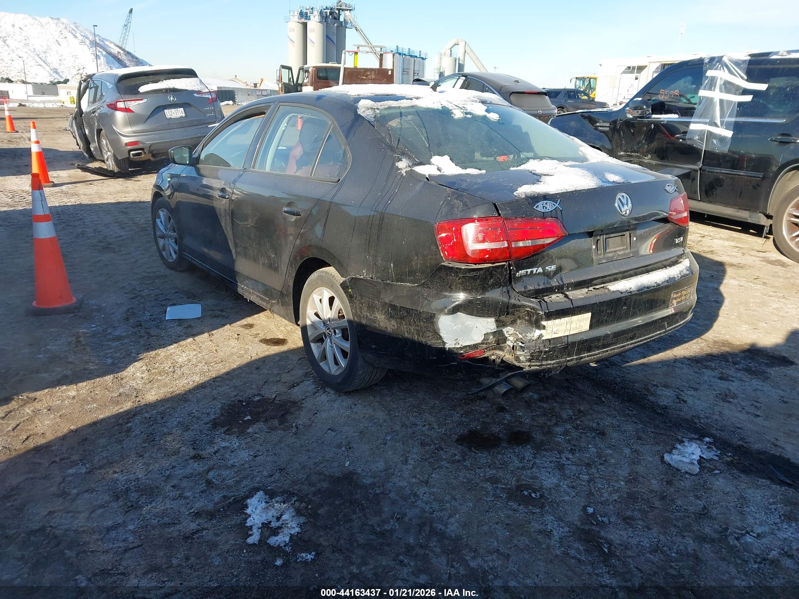 VOLKSWAGEN JETTA image 3