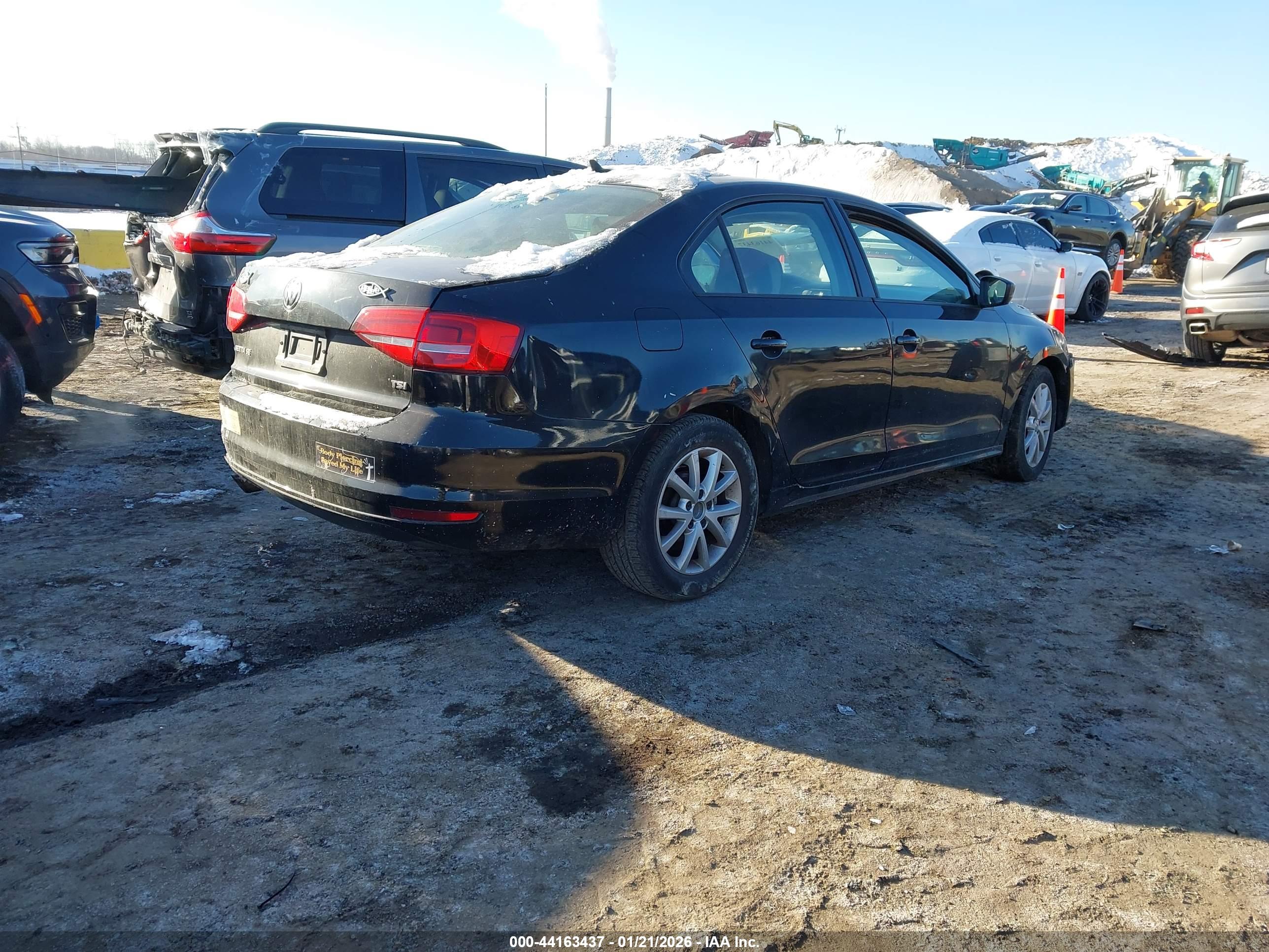 VOLKSWAGEN JETTA image 4