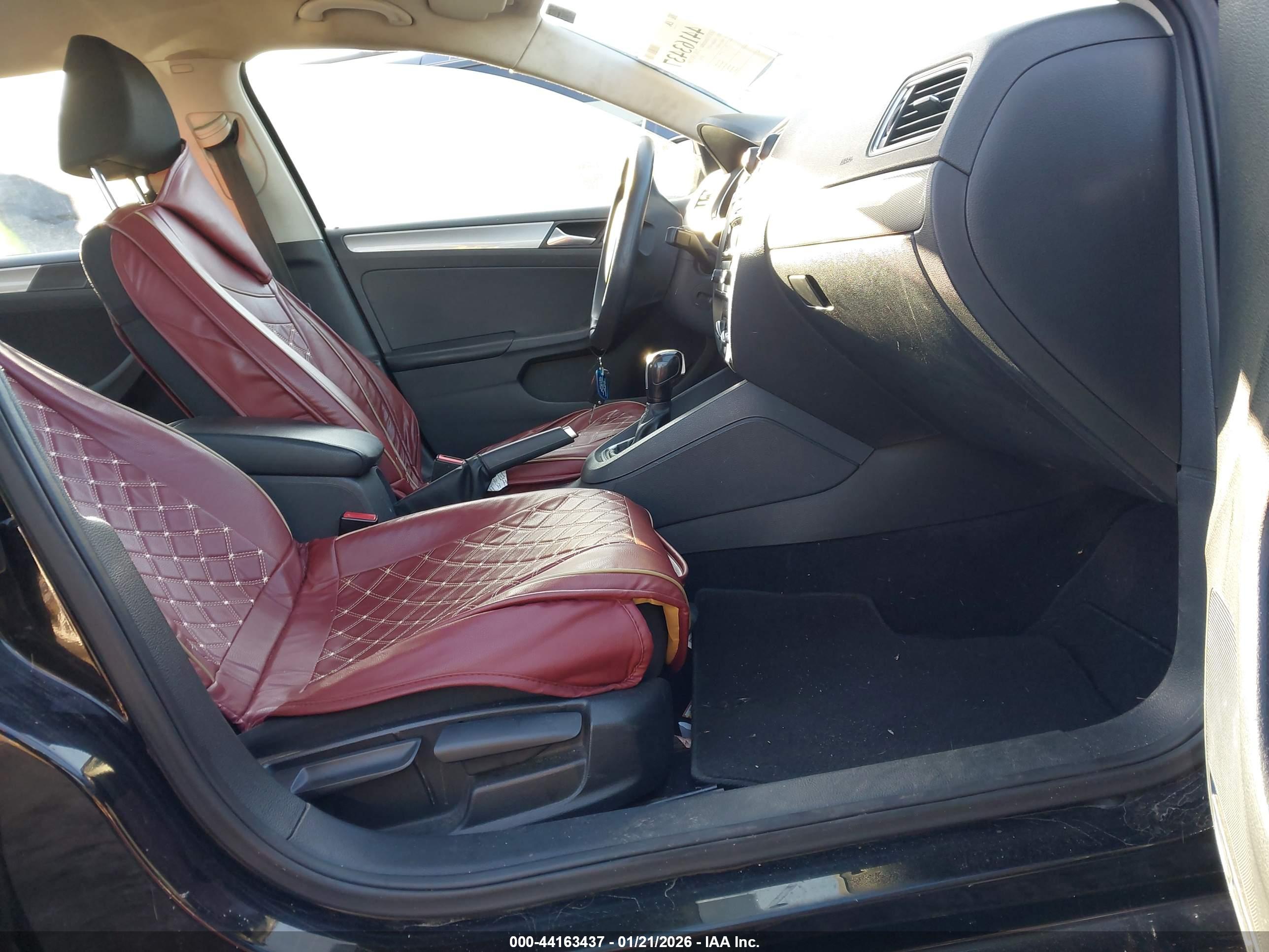 VOLKSWAGEN JETTA image 5