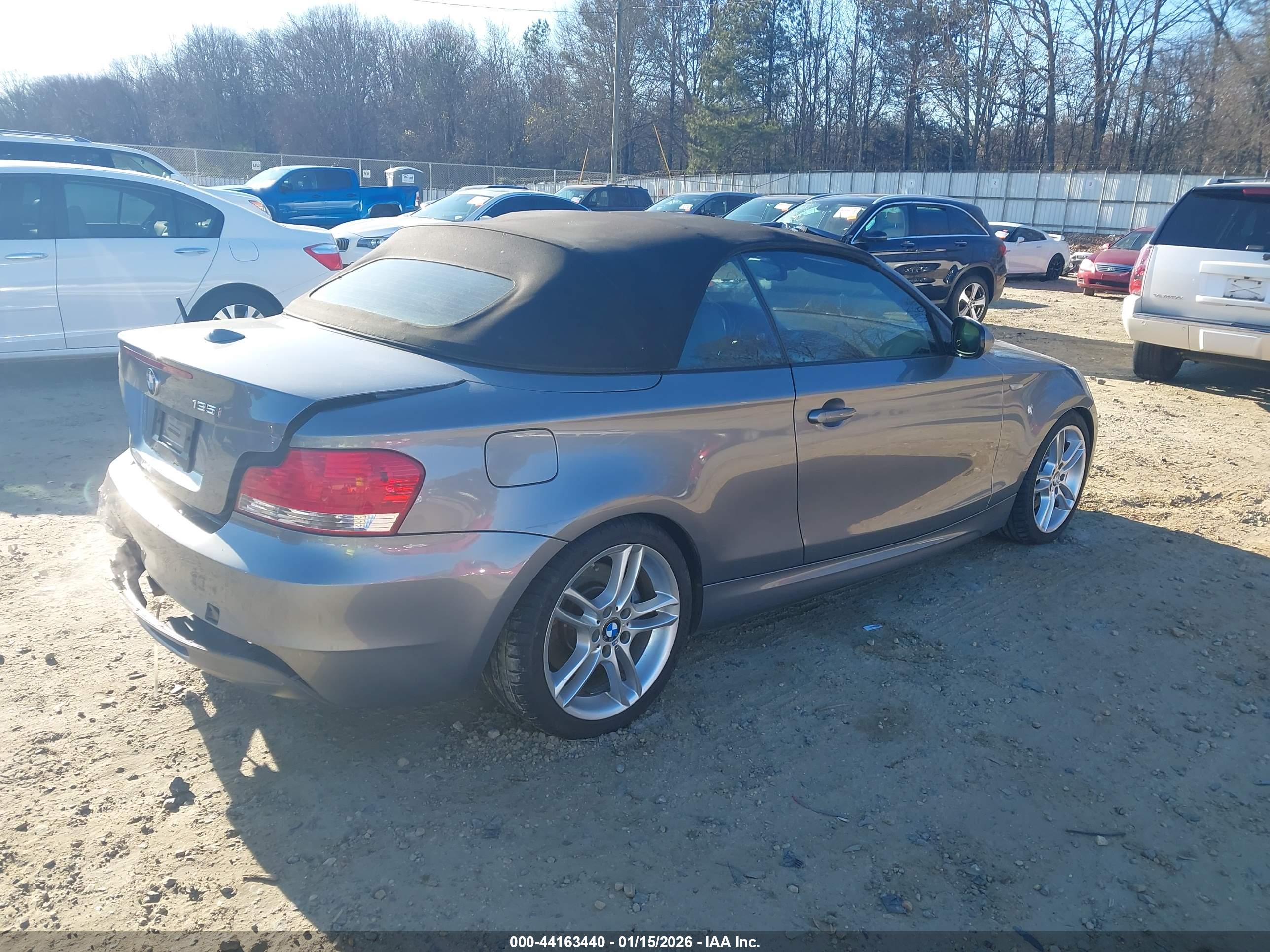 BMW 135I image 4
