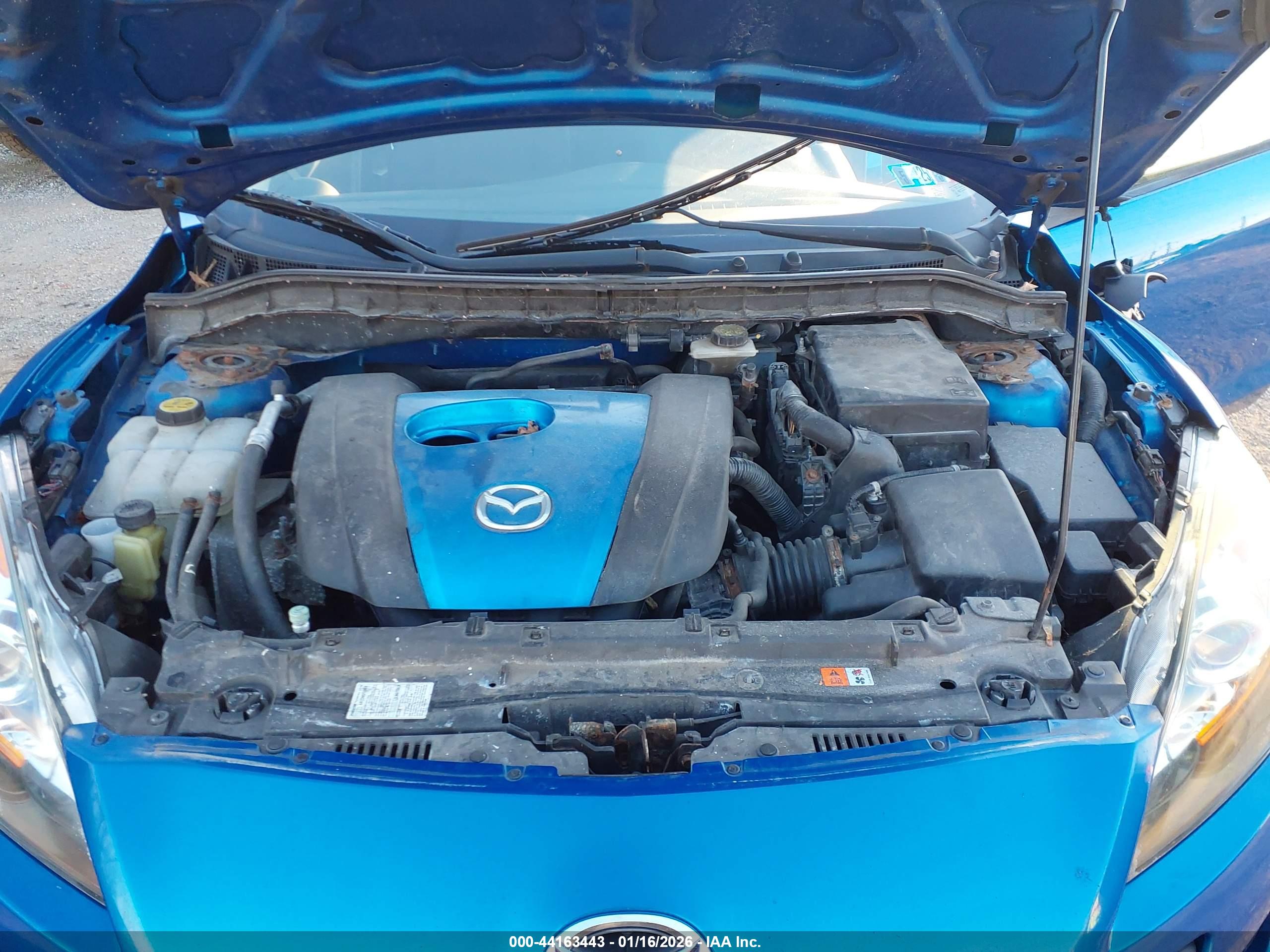 MAZDA MAZDA3 image 10