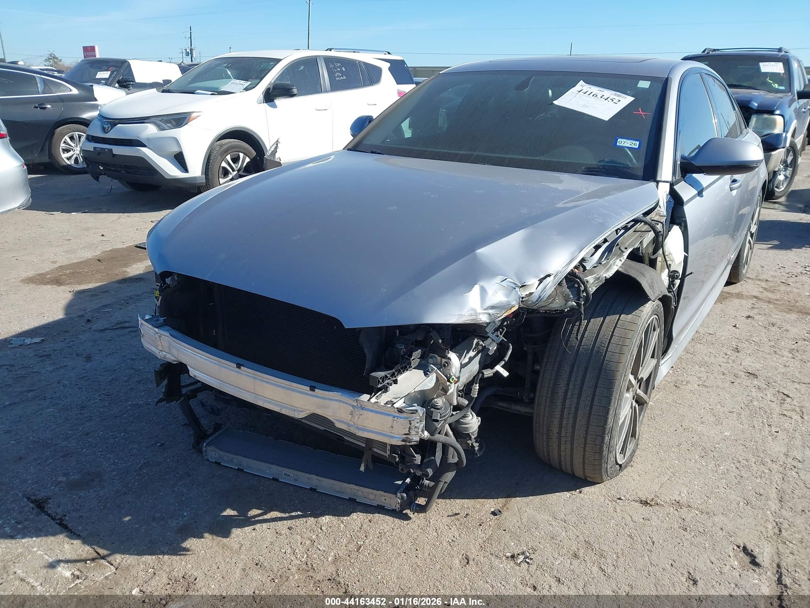 AUDI A6 image 6