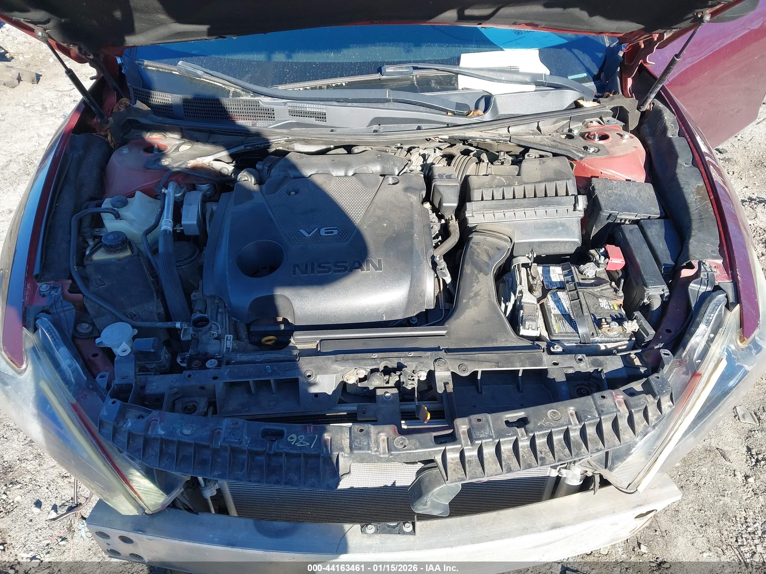 NISSAN MAXIMA image 10