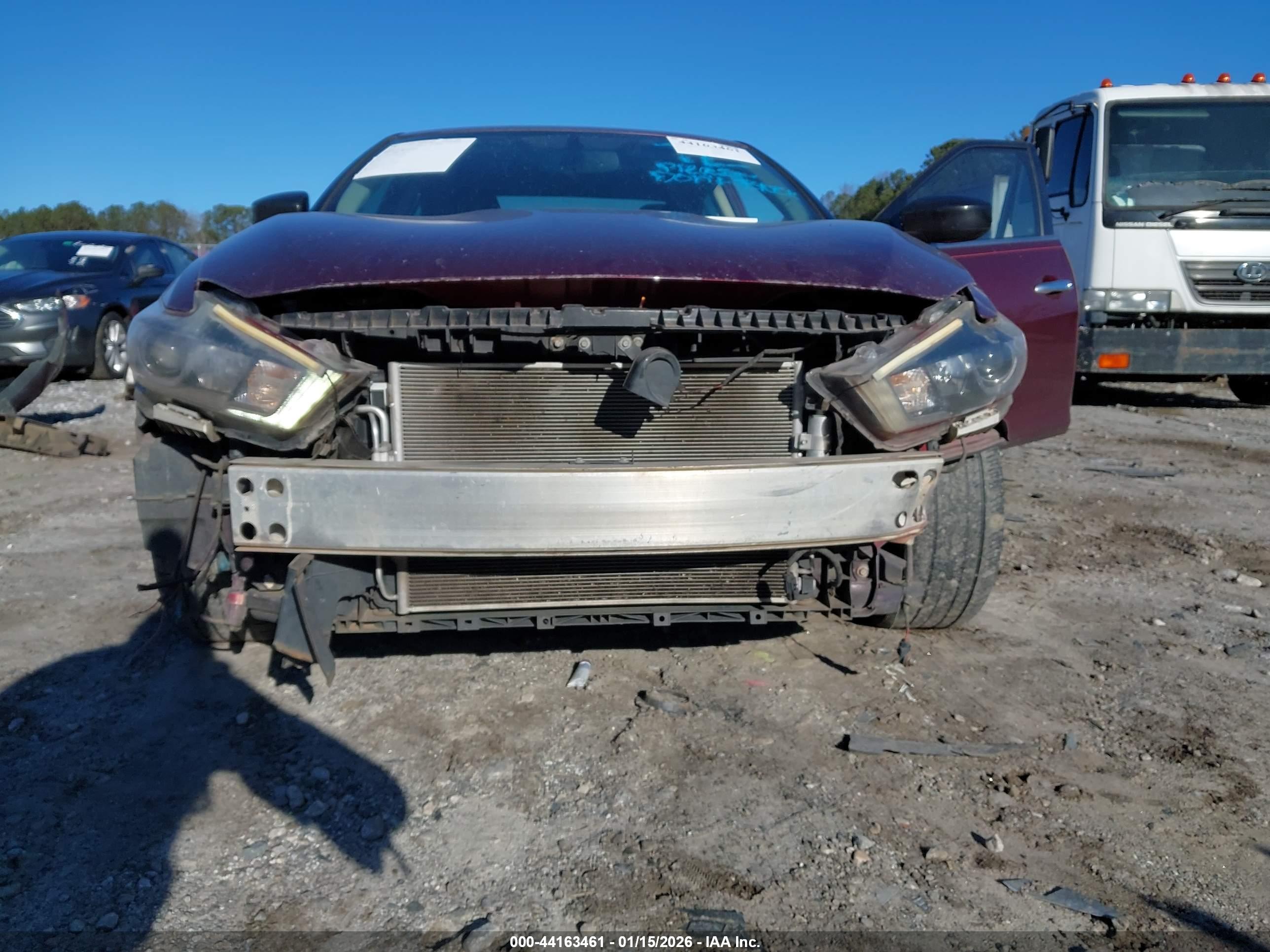 NISSAN MAXIMA image 6