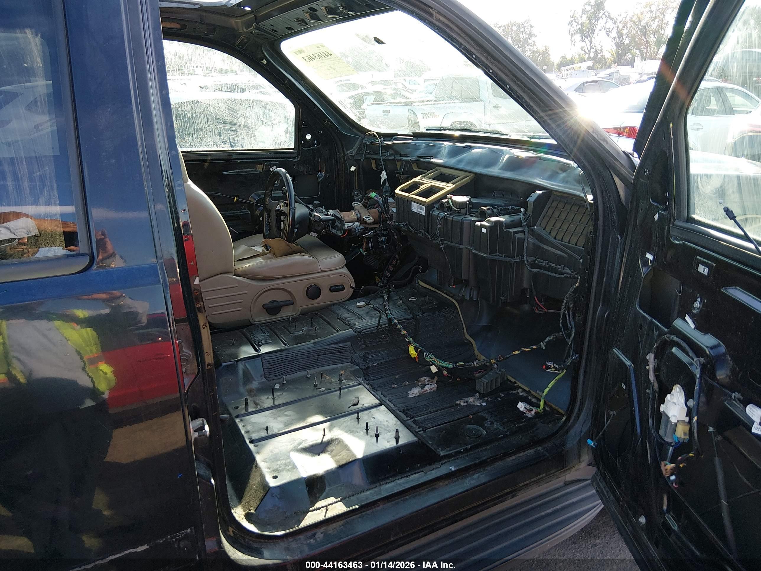 CHEVROLET TAHOE image 5