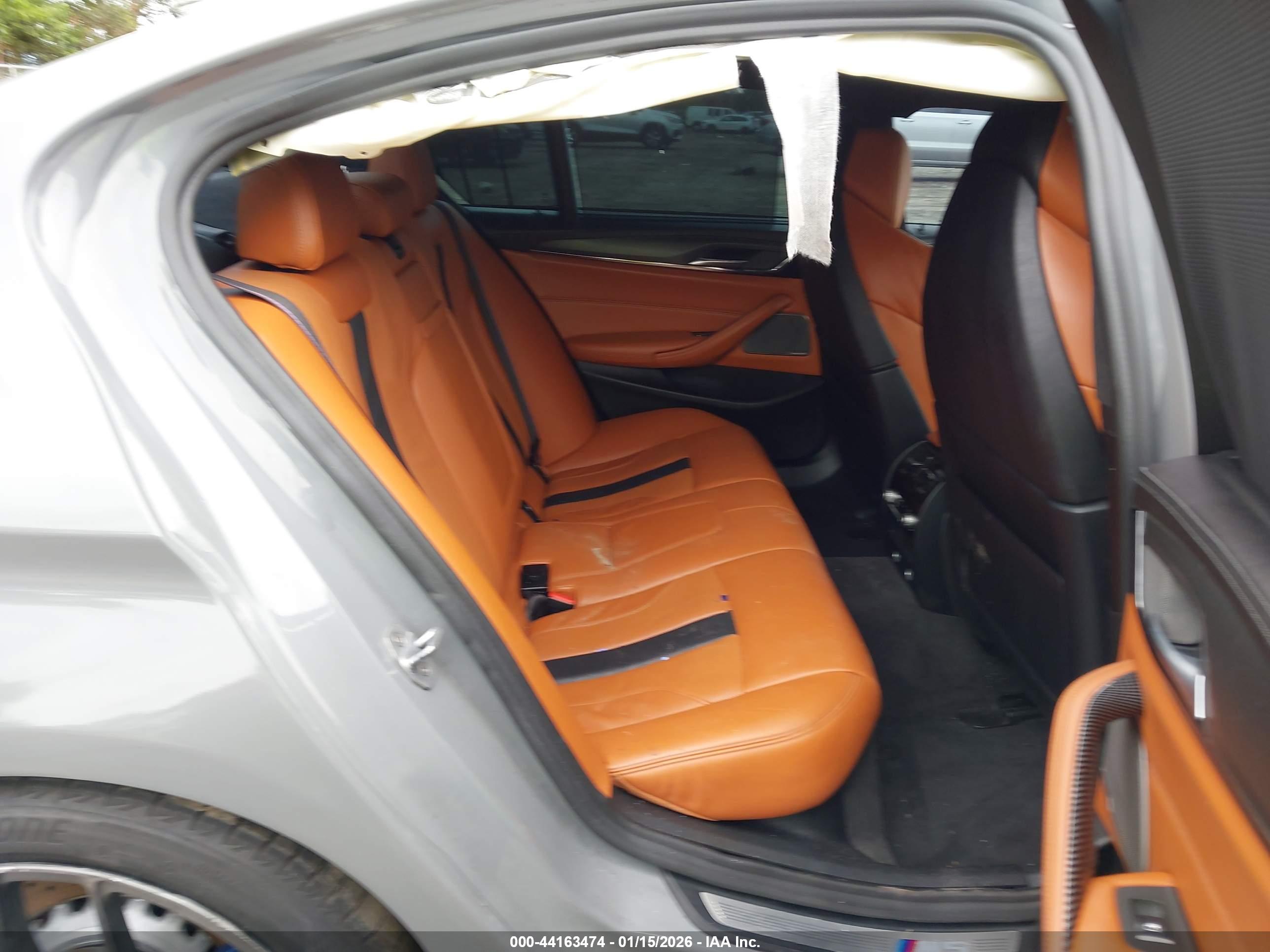 BMW M5 image 8