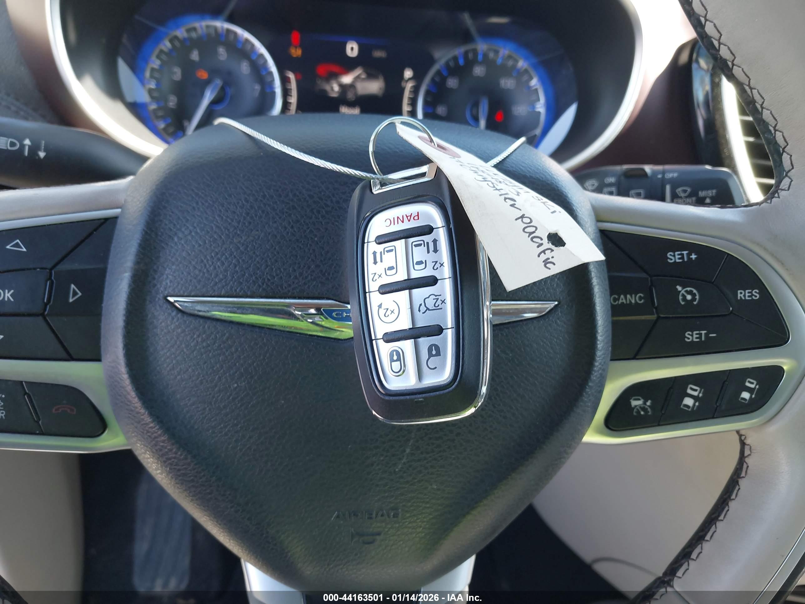 CHRYSLER PACIFICA image 11