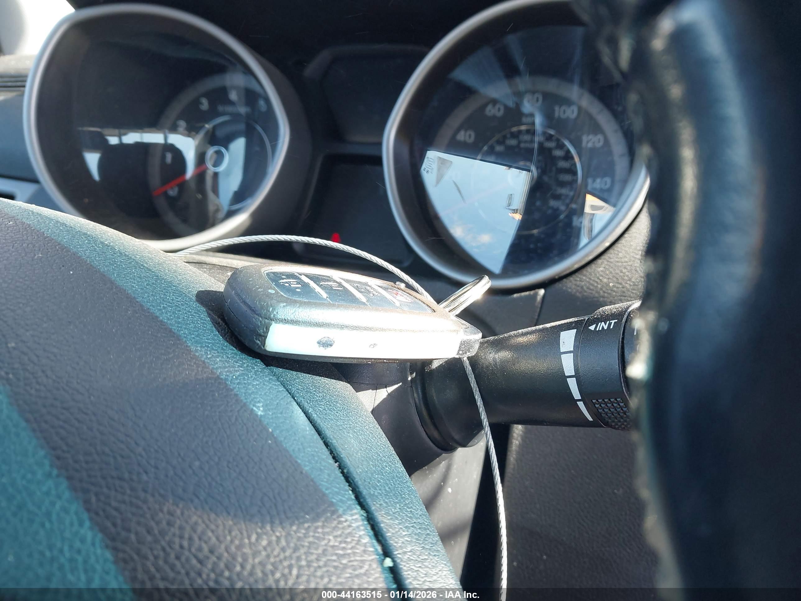 HYUNDAI ELANTRA image 11
