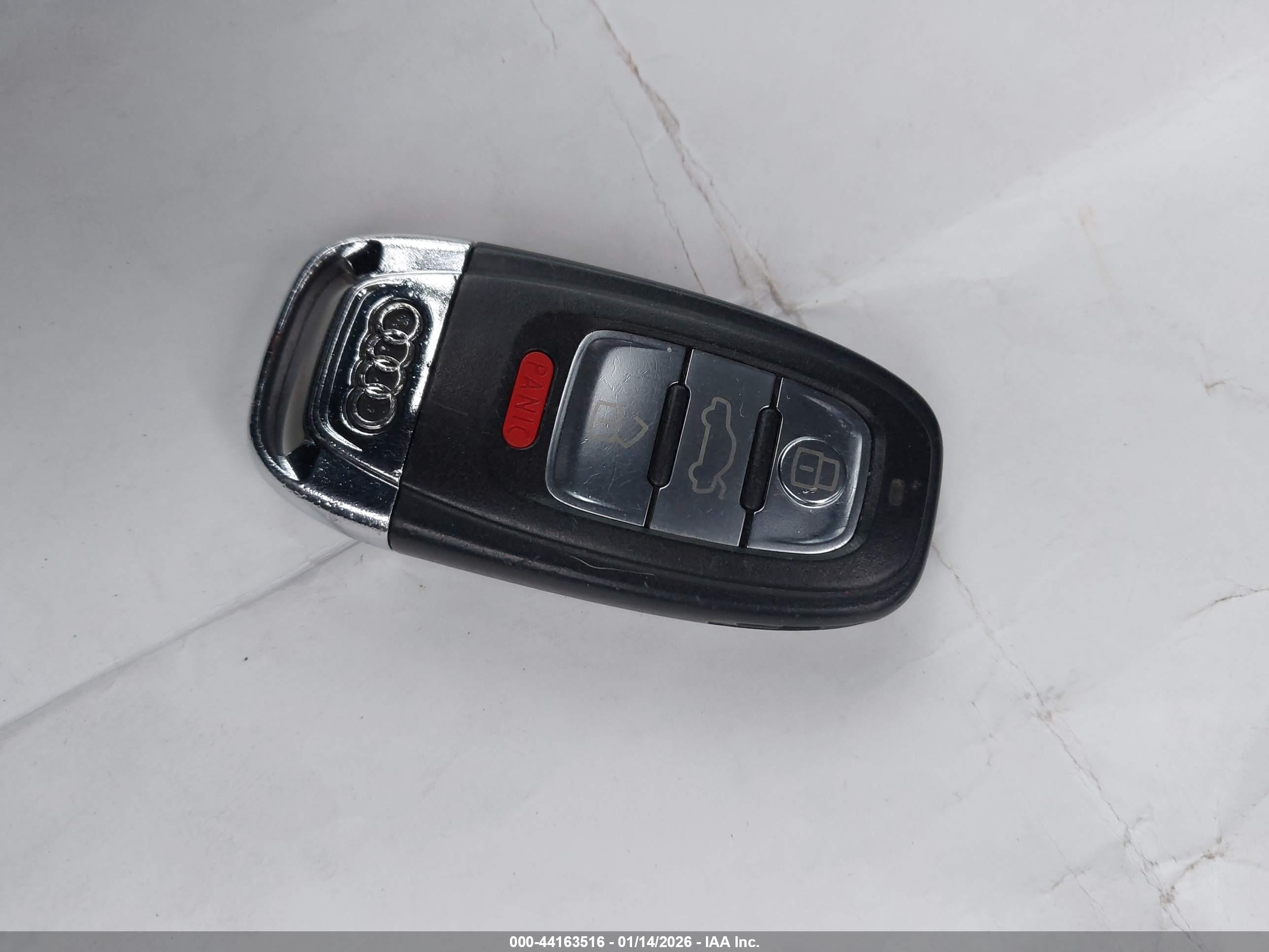 AUDI A4 image 11