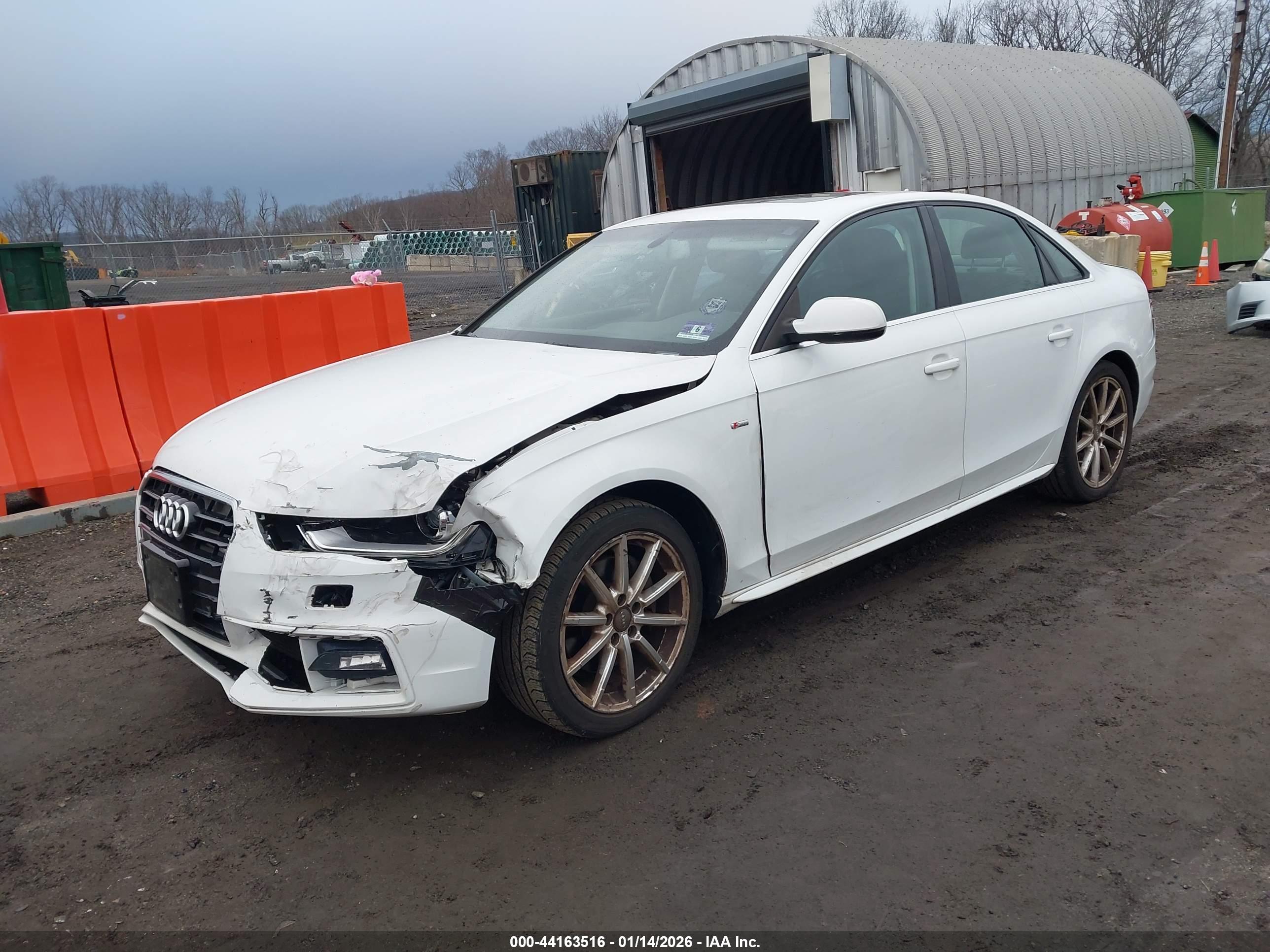 AUDI A4 image 2