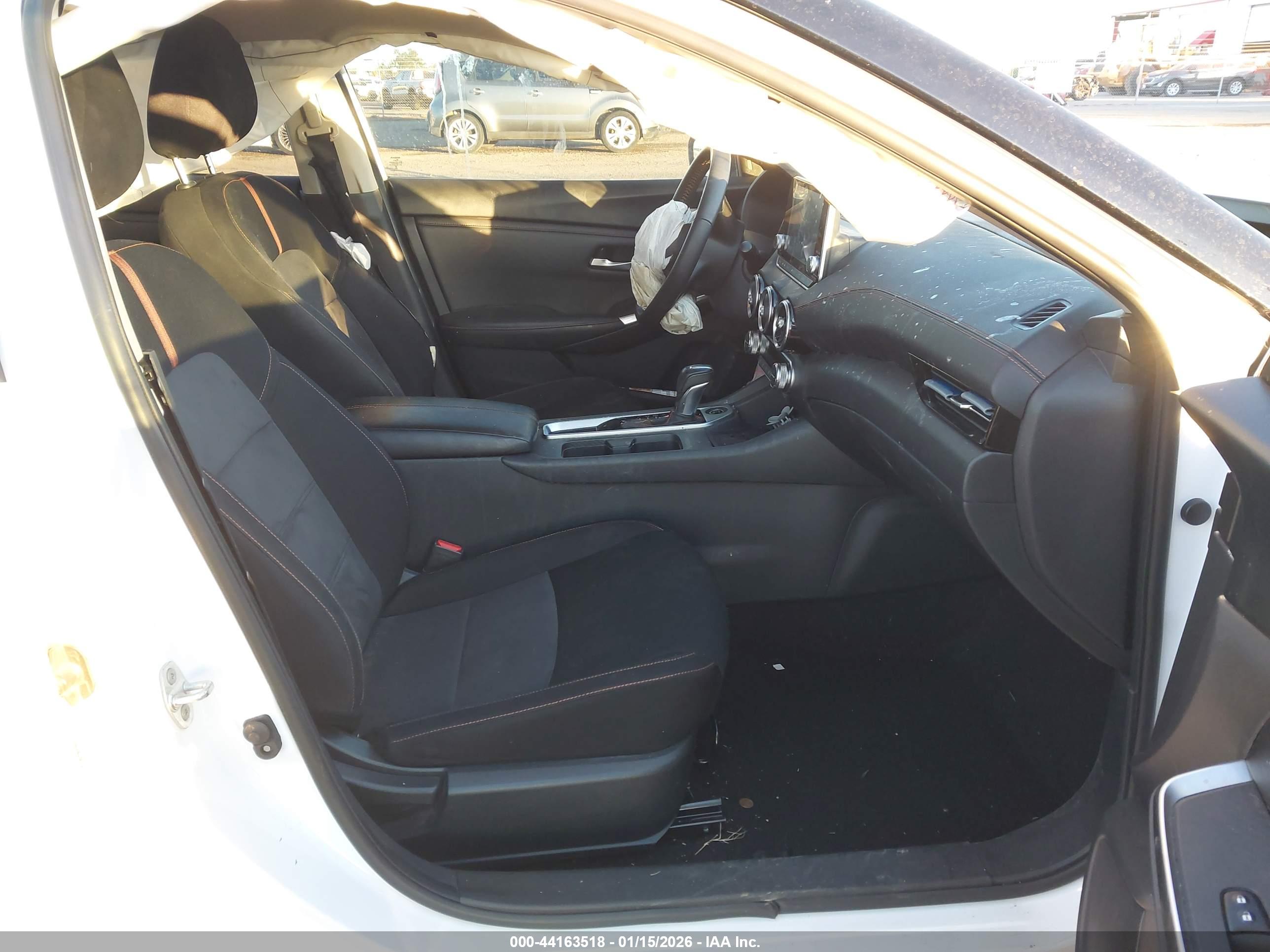 NISSAN SENTRA image 5