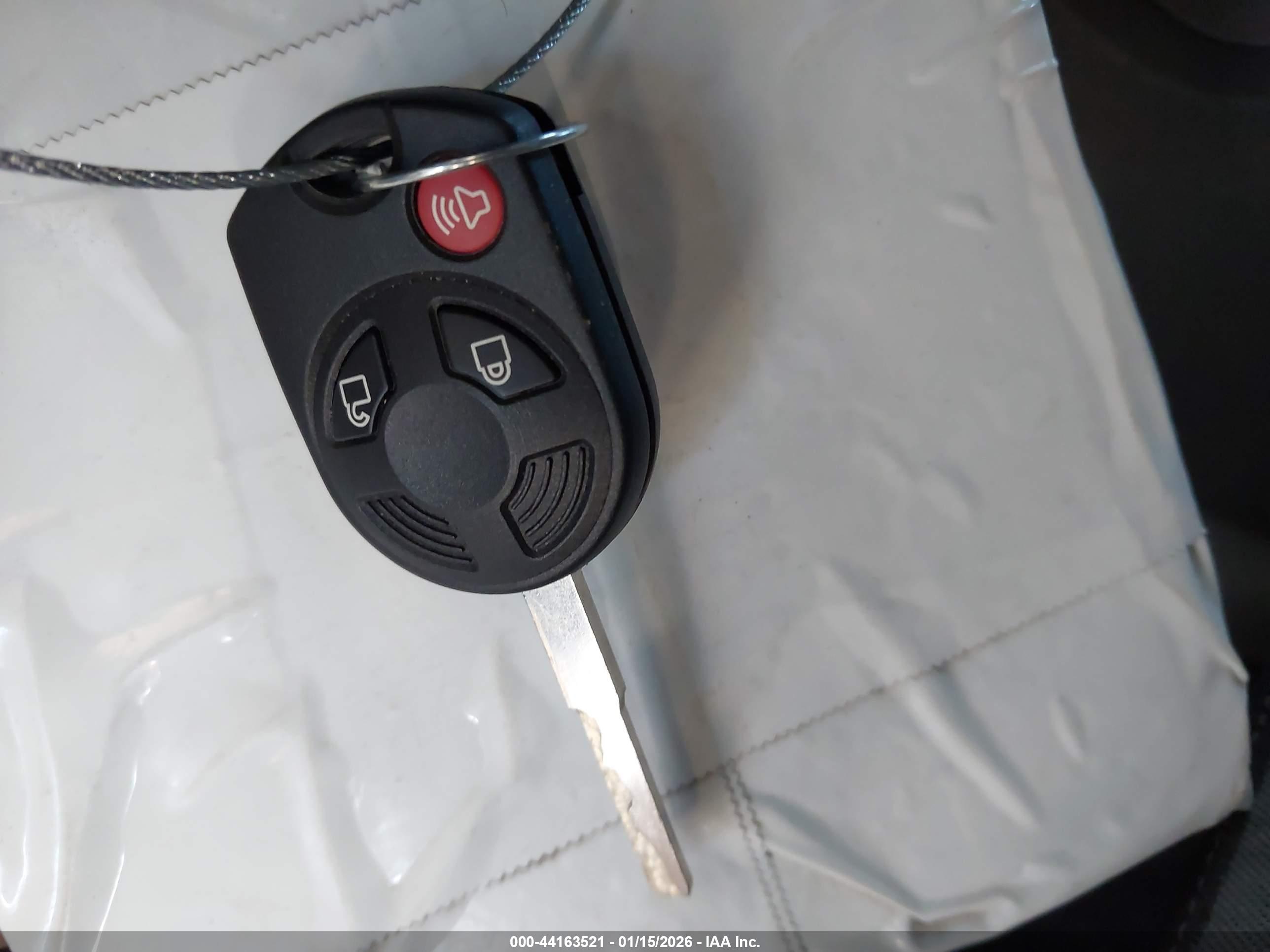 FORD ESCAPE image 11