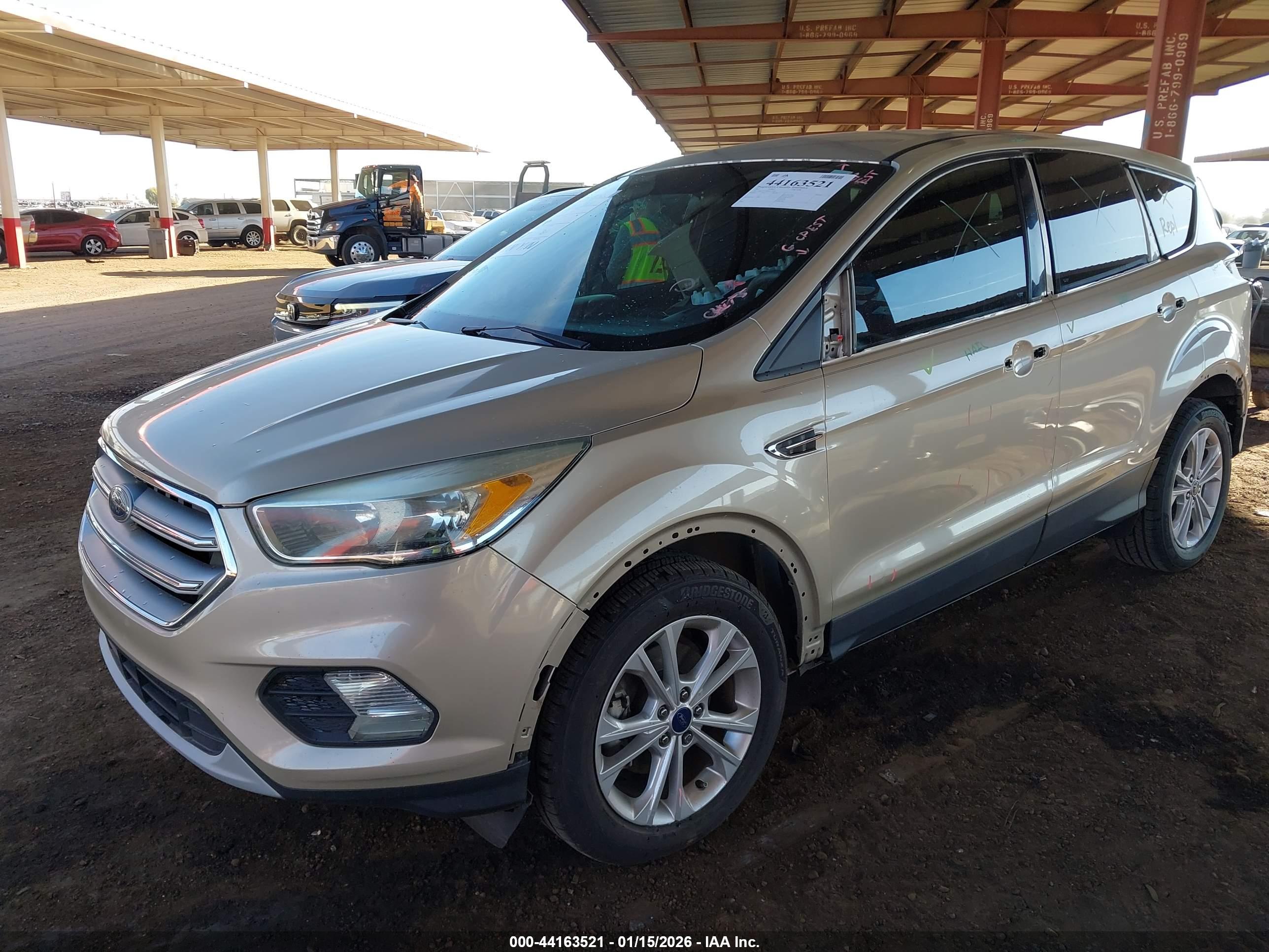 FORD ESCAPE image 2