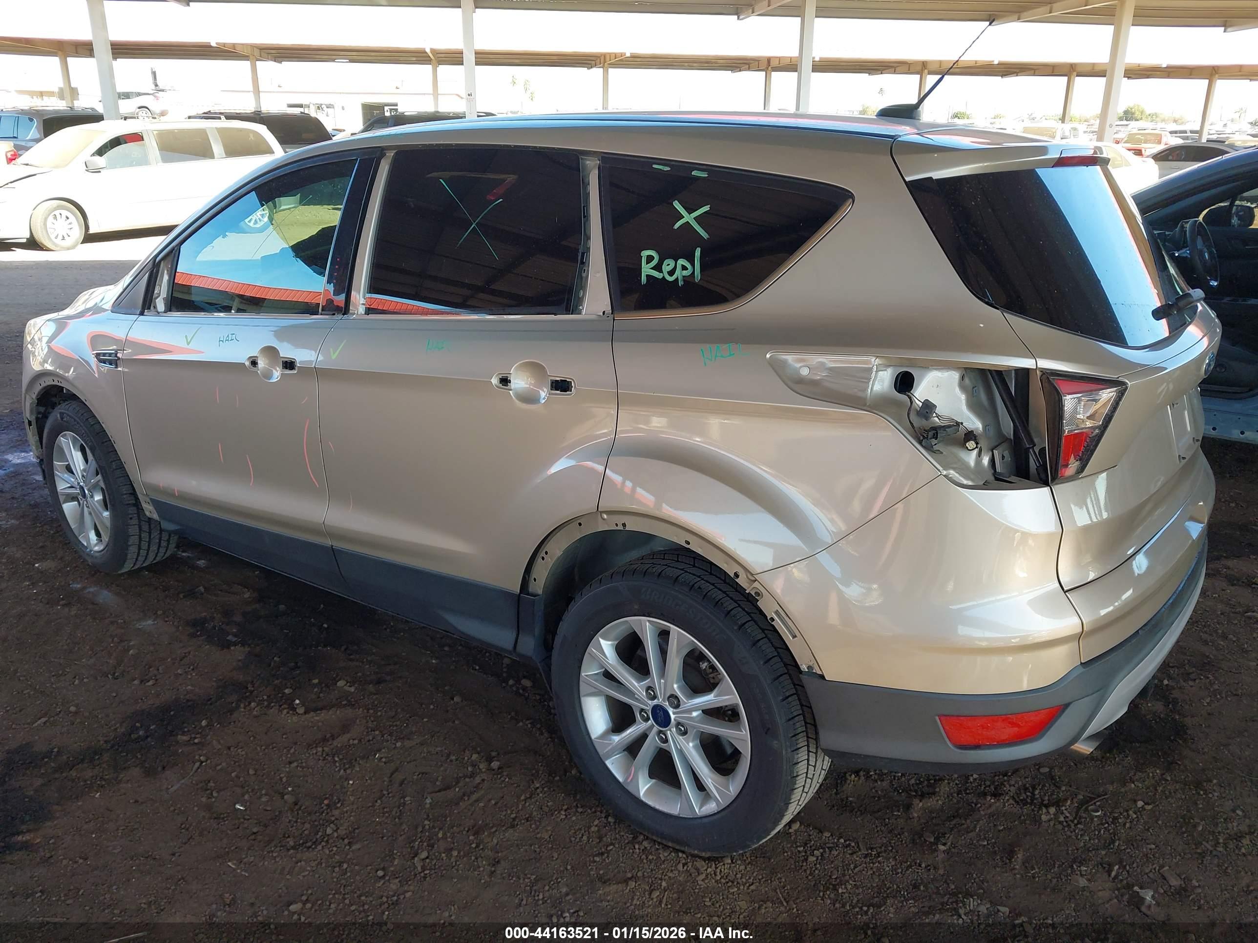 FORD ESCAPE image 3
