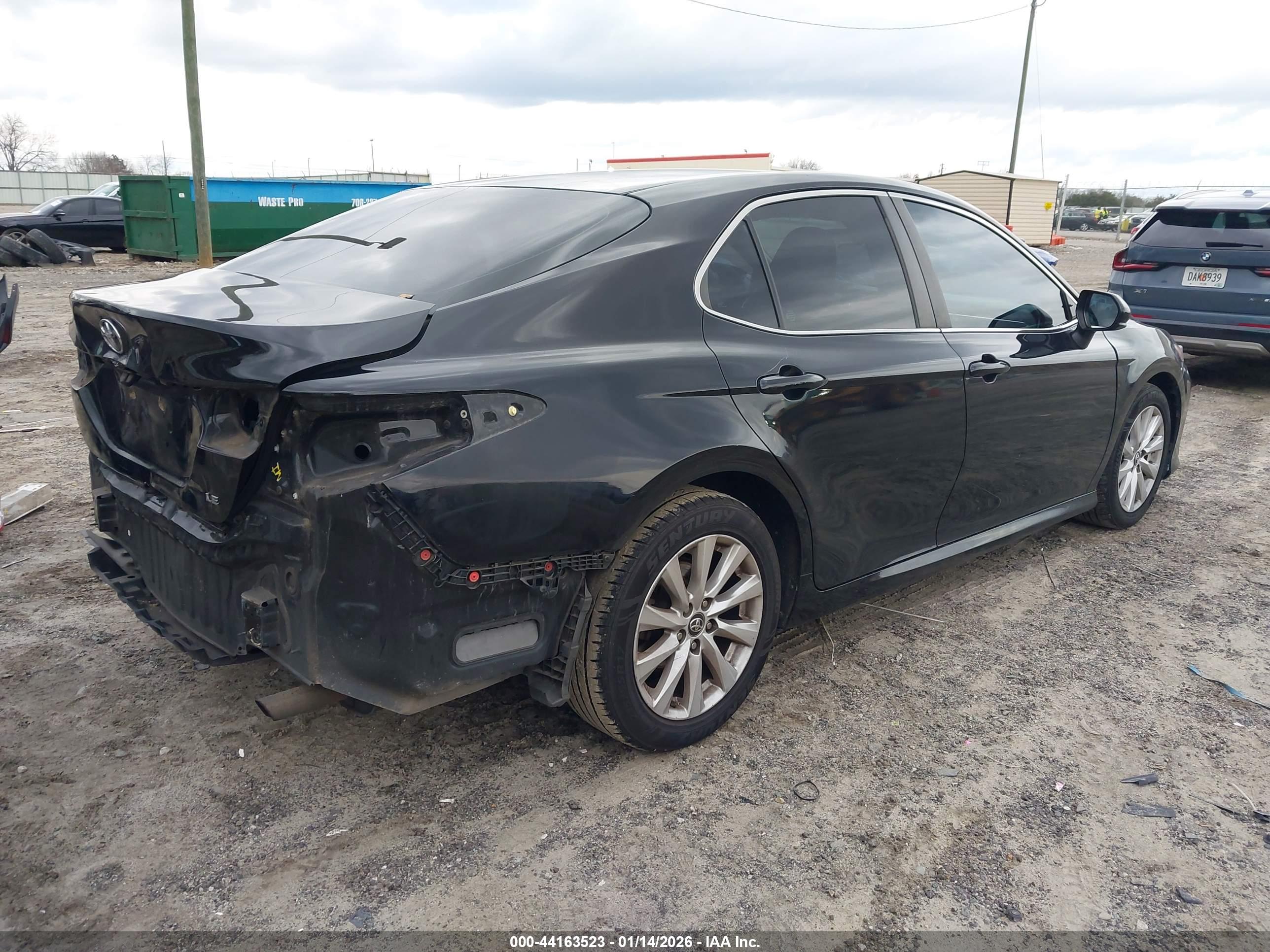TOYOTA CAMRY image 4