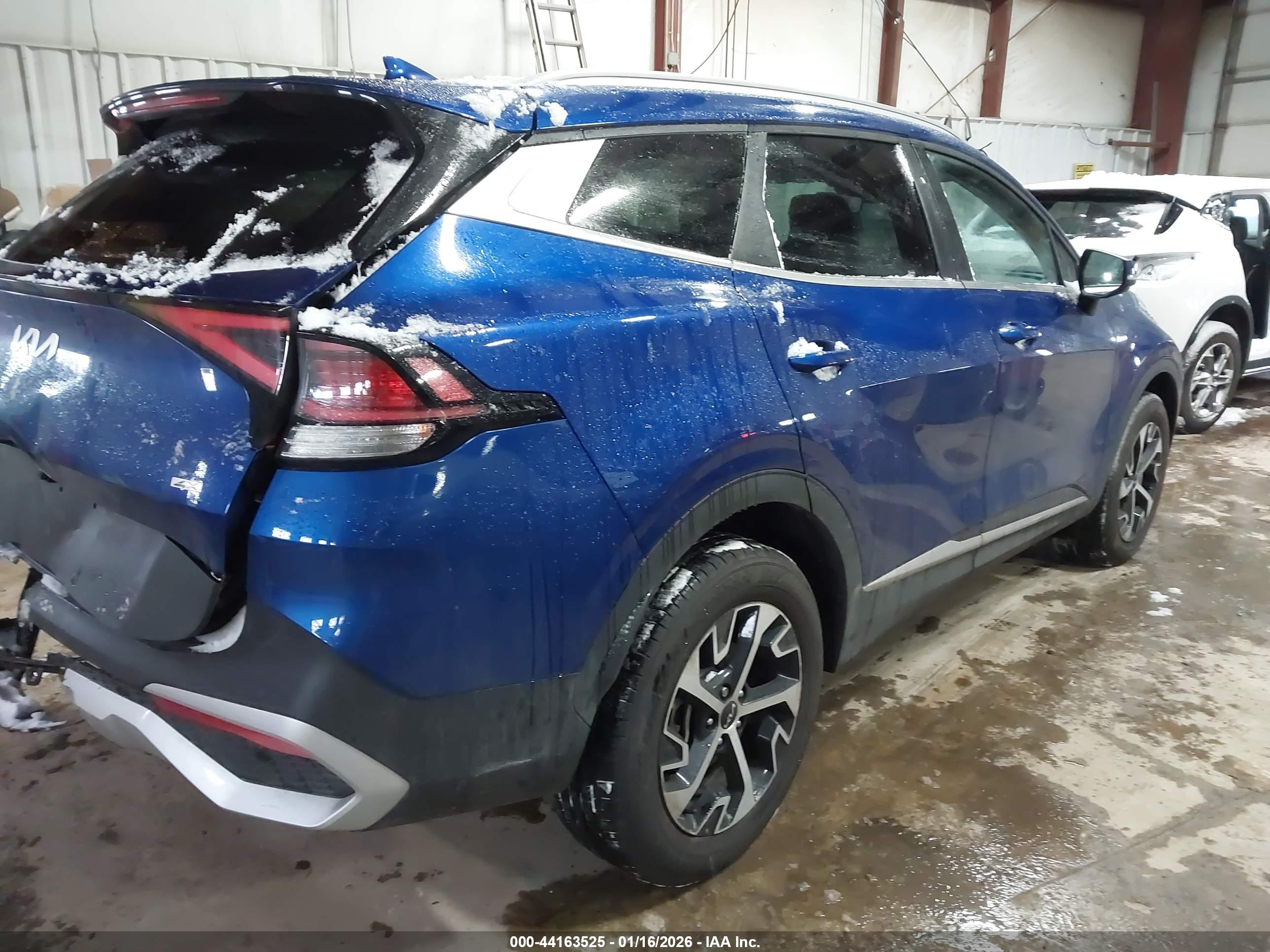 KIA SPORTAGE image 4