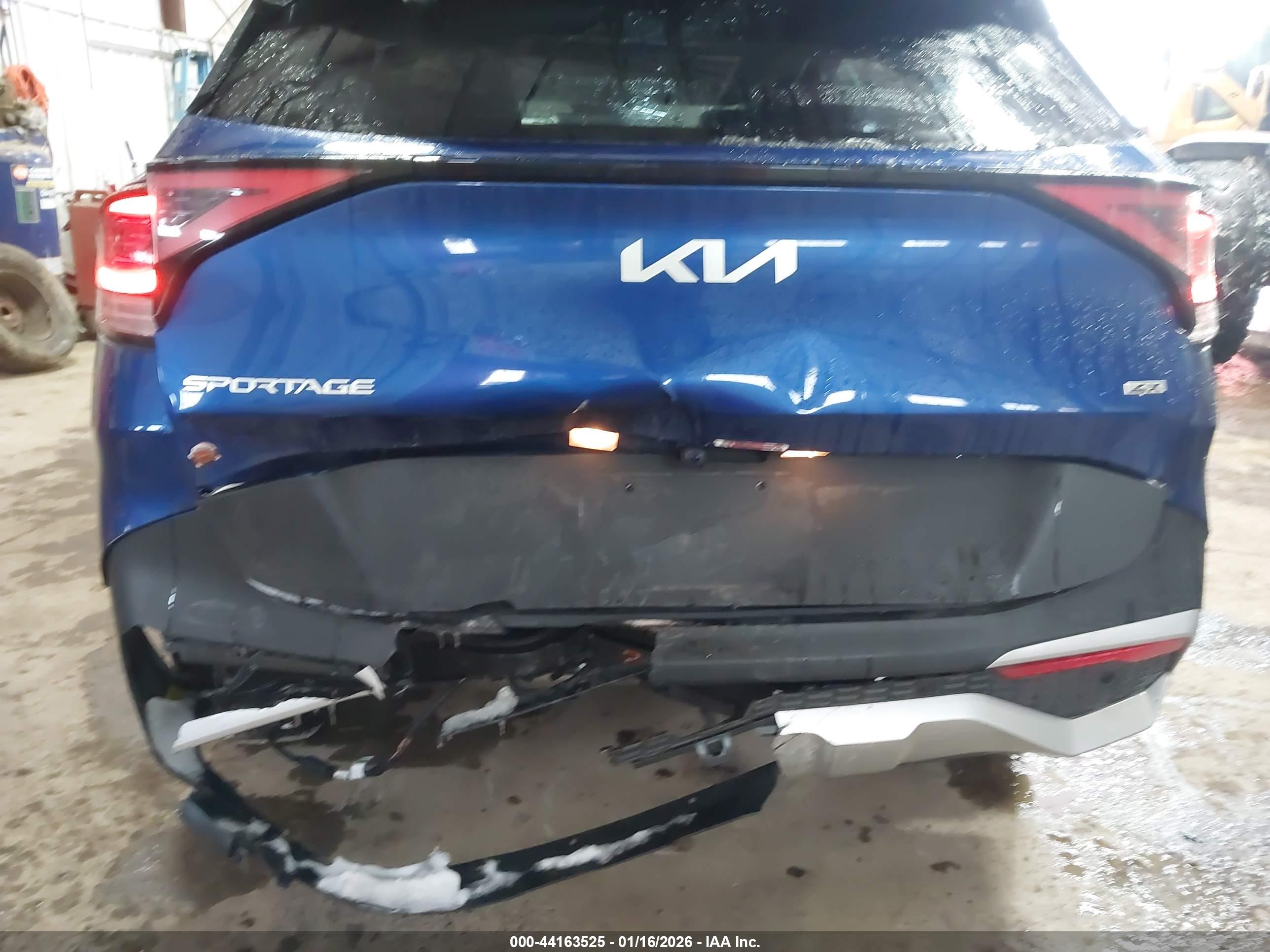 KIA SPORTAGE image 6