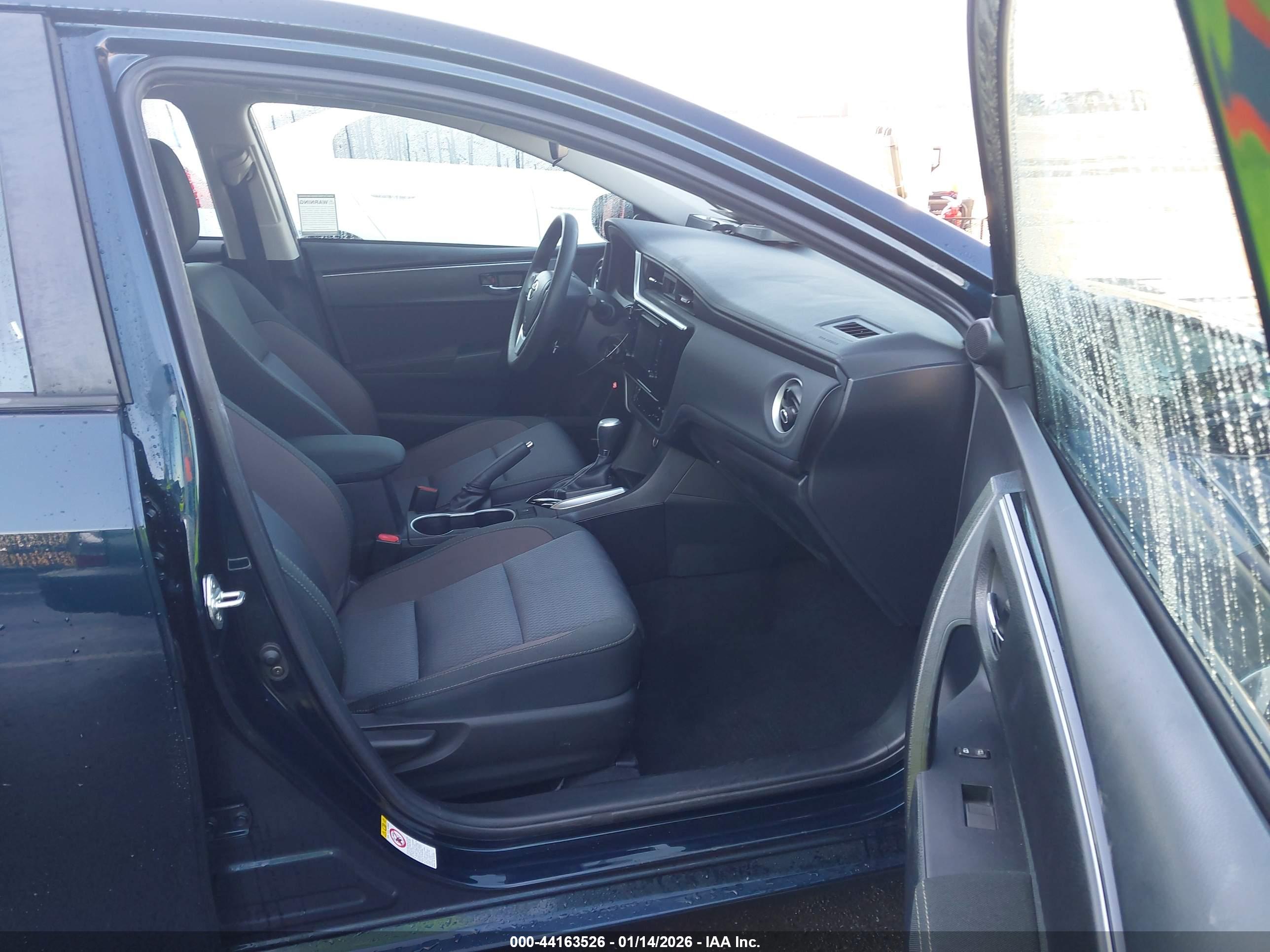 TOYOTA COROLLA image 5