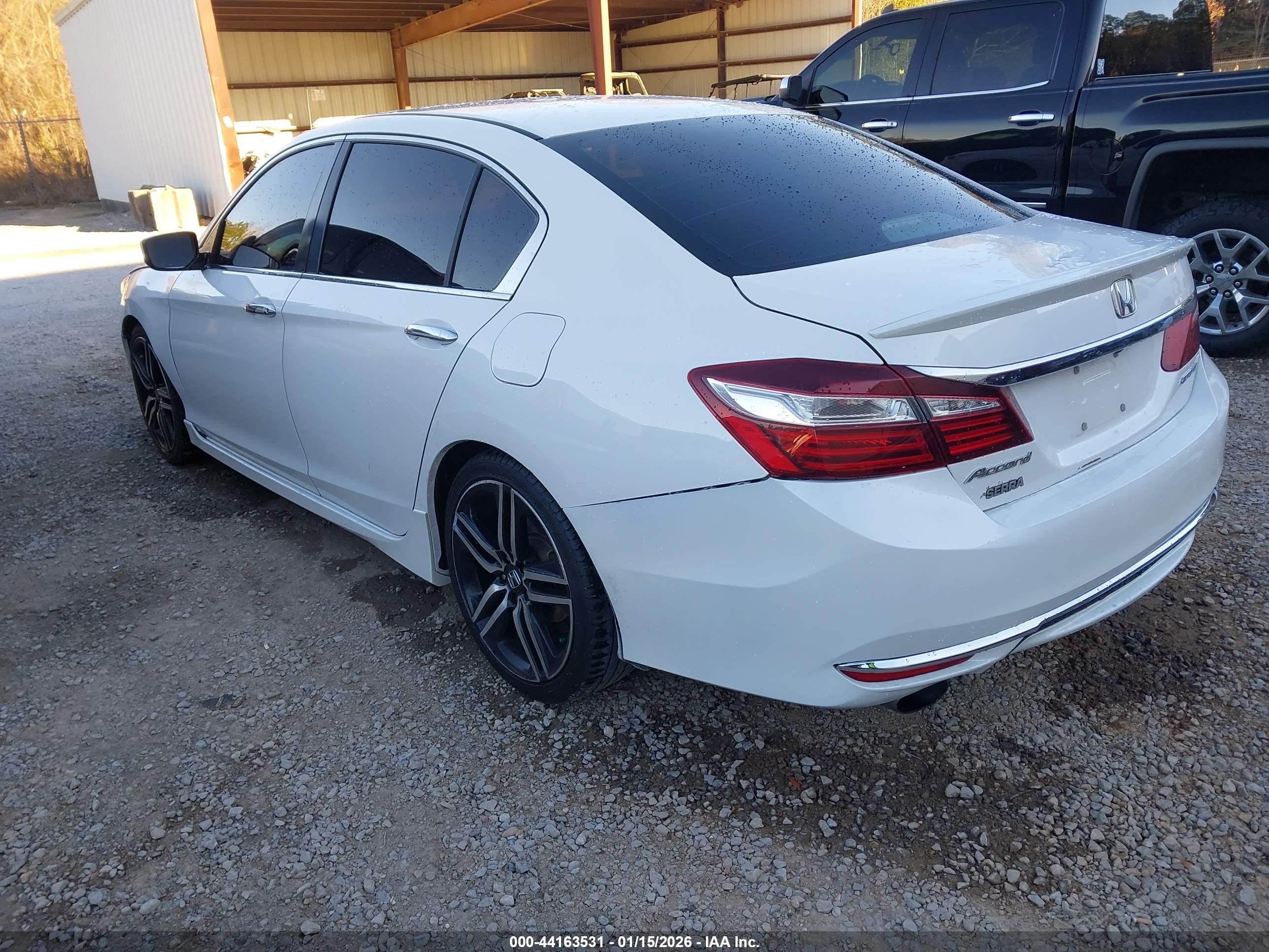 HONDA ACCORD image 3
