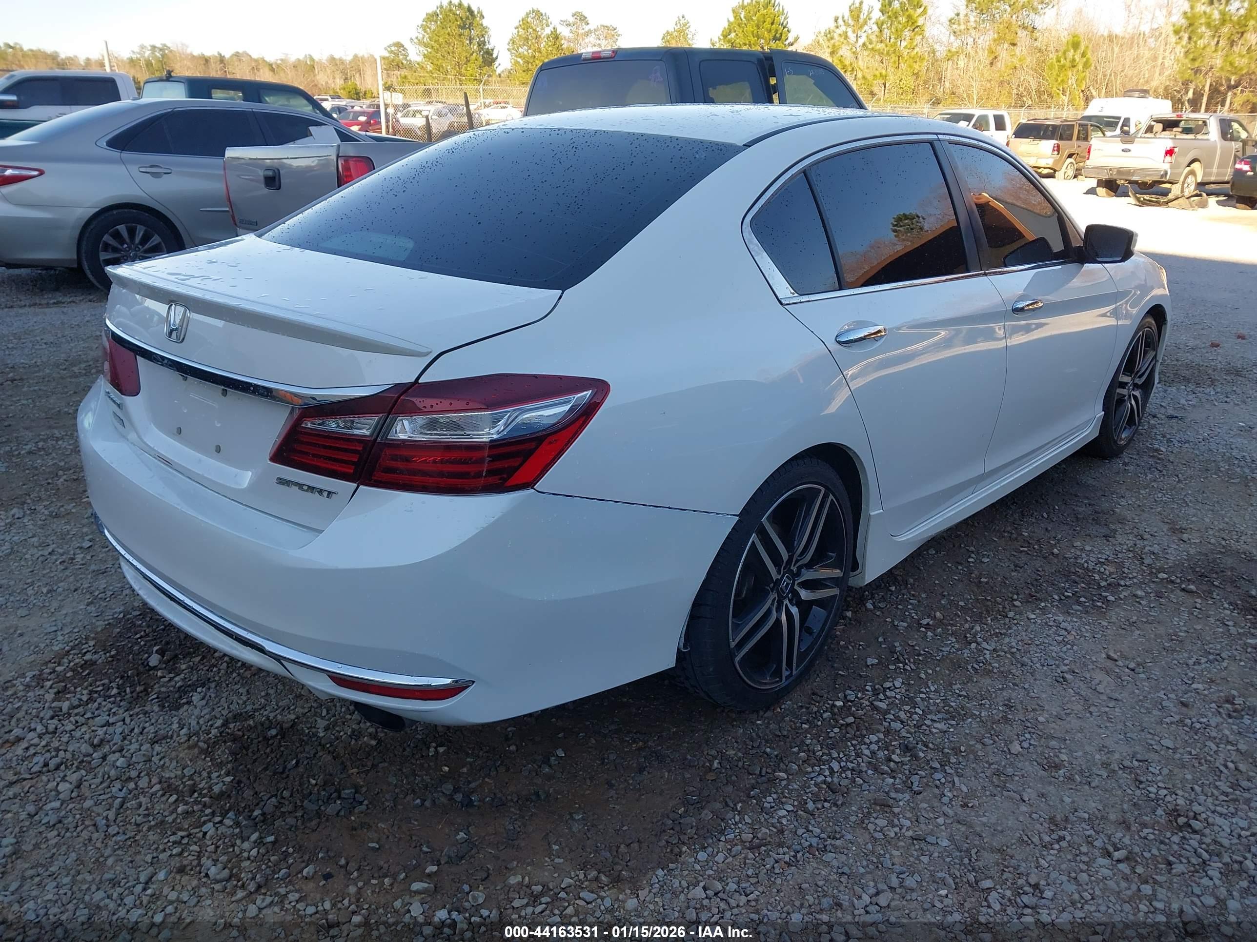 HONDA ACCORD image 4