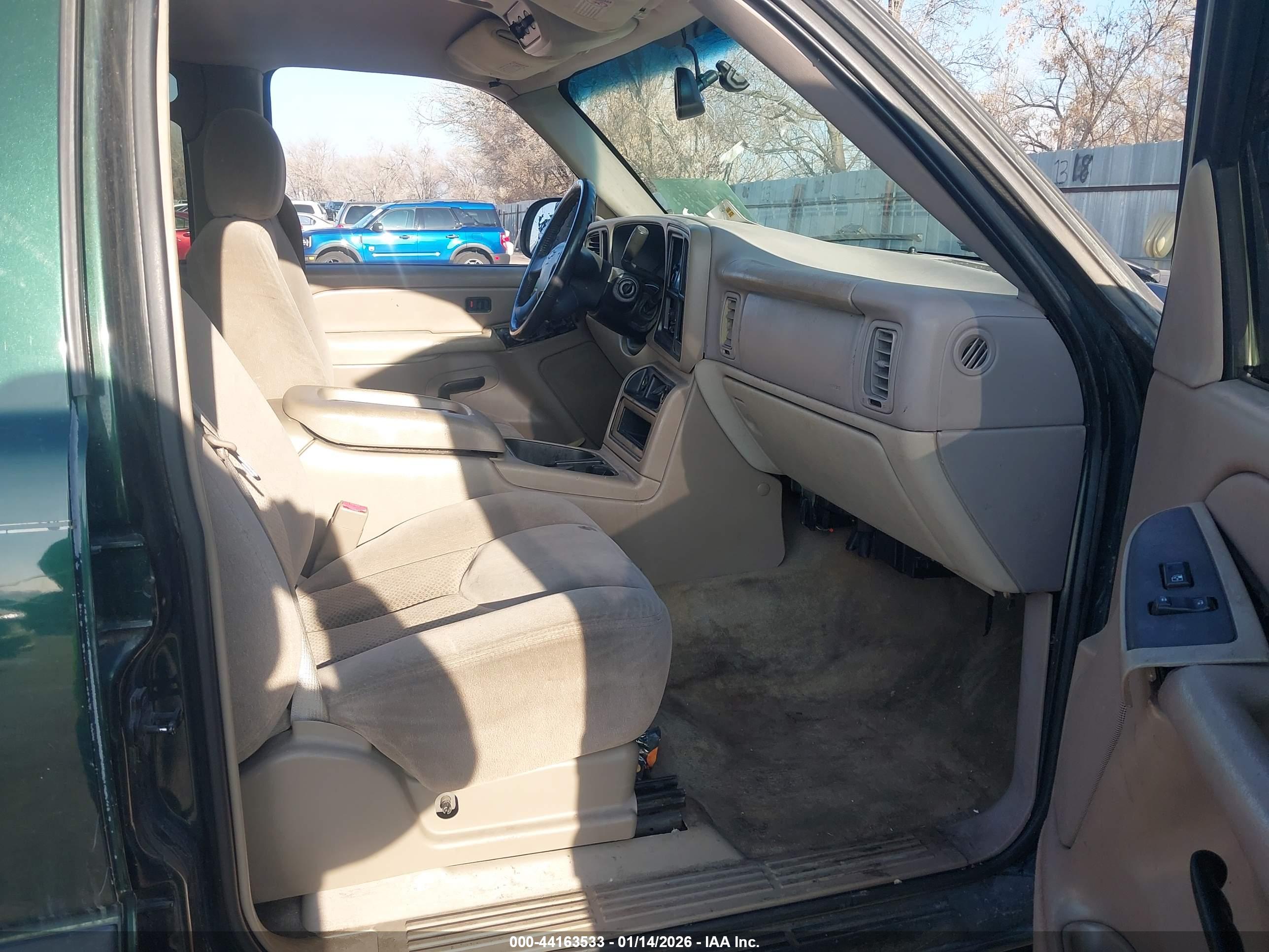 CHEVROLET TAHOE image 5