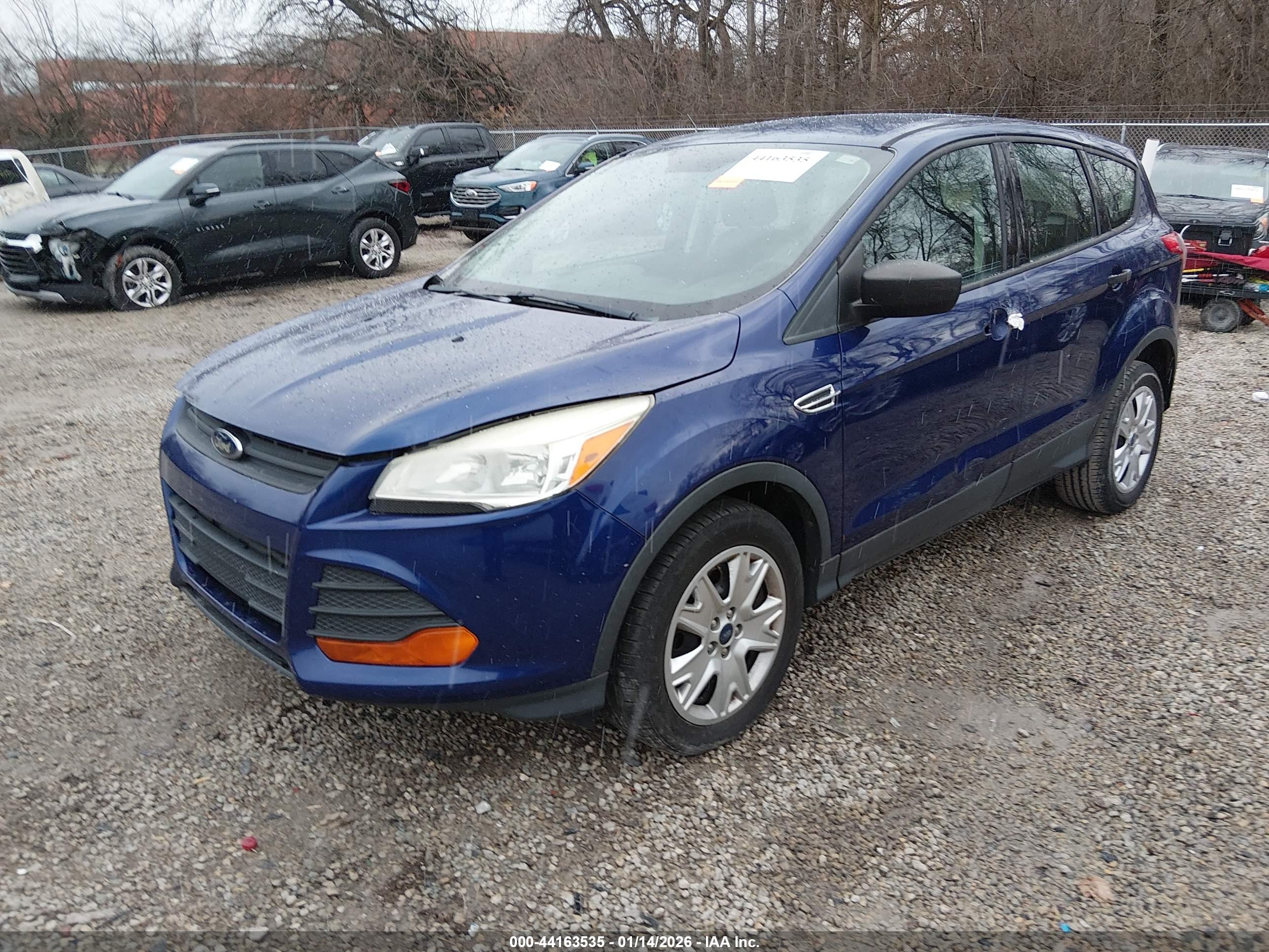FORD ESCAPE image 2