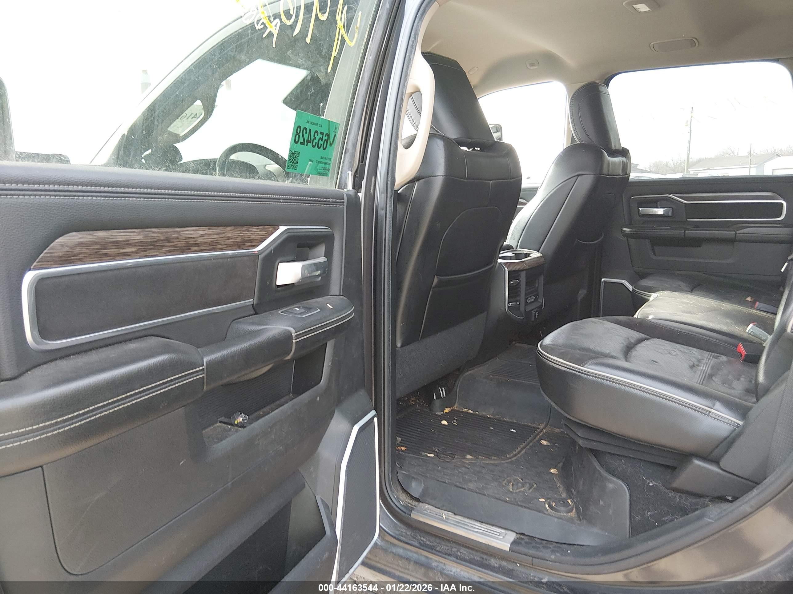 RAM 3500 image 8