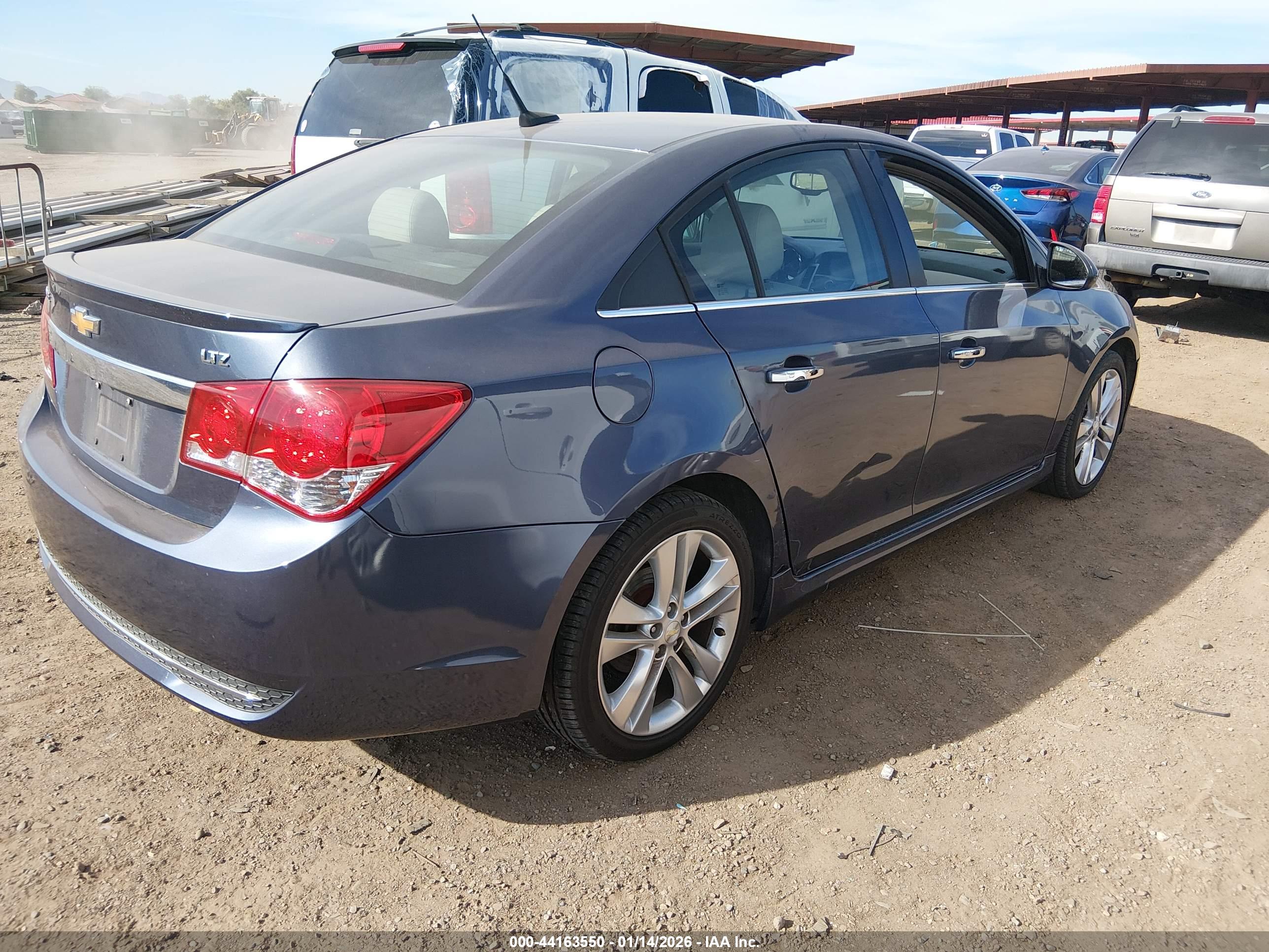 CHEVROLET CRUZE image 4