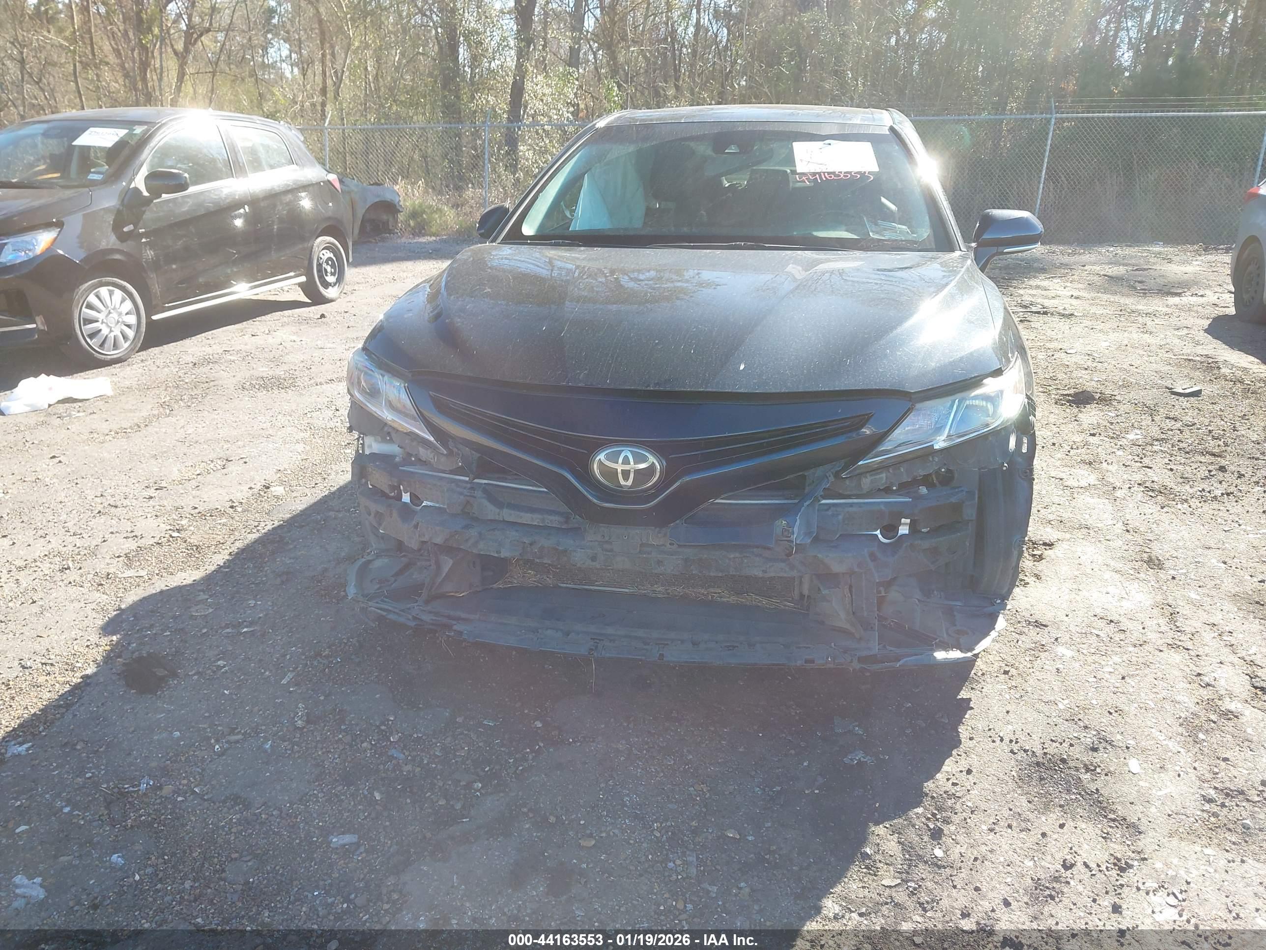 TOYOTA CAMRY image 6