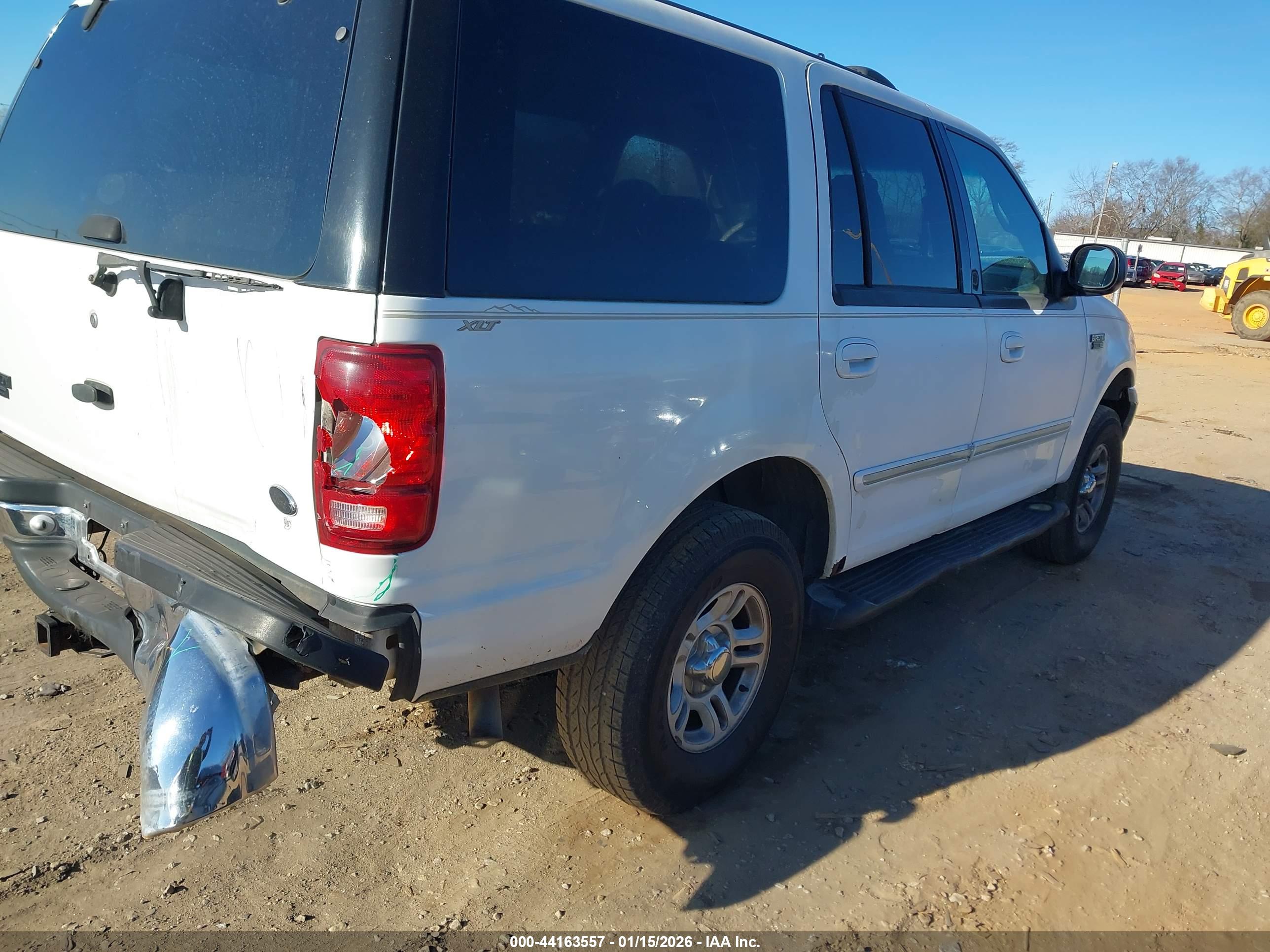 FORD EXPEDITION image 4