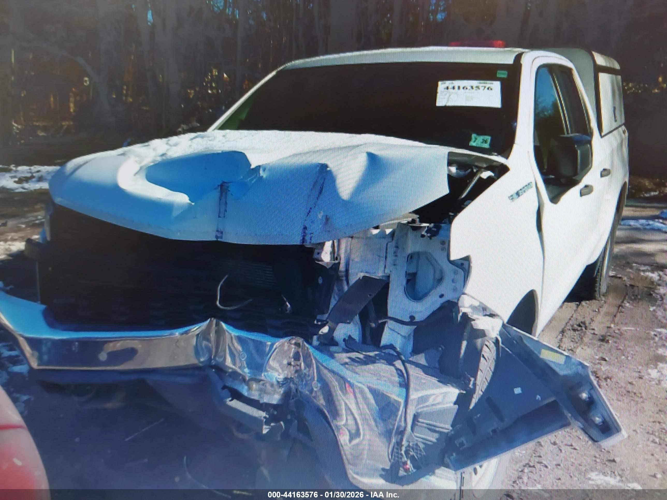 CHEVROLET SILVERADO image 2