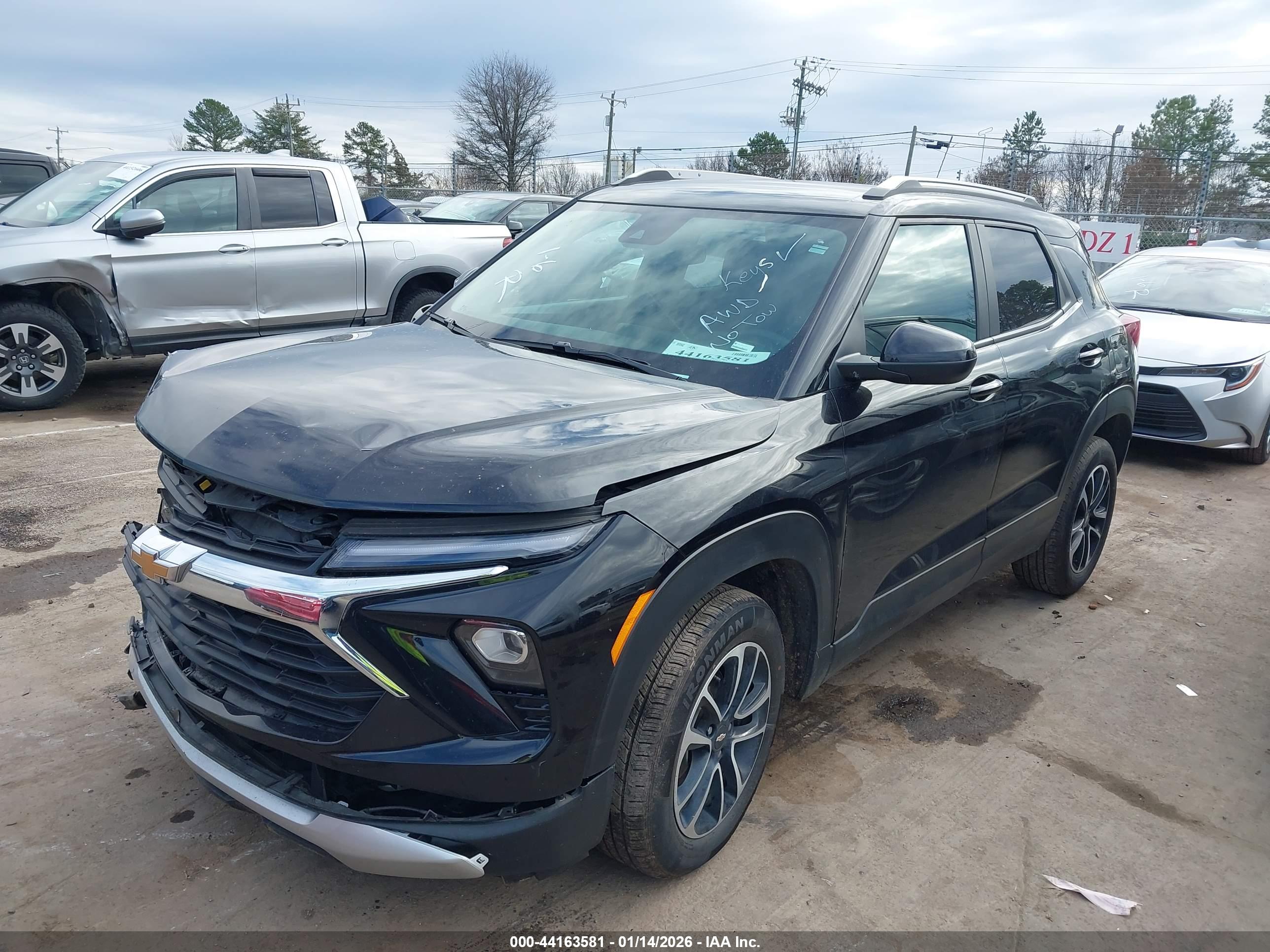 CHEVROLET TRAILBLAZER image 2