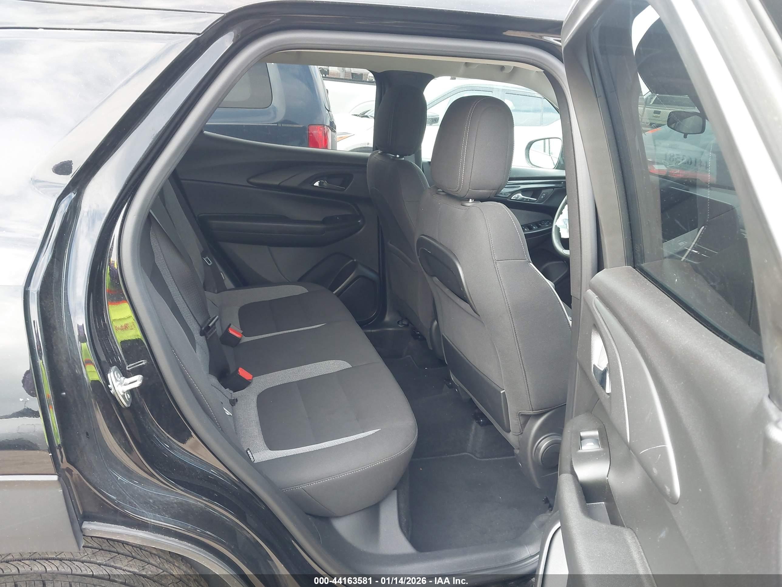 CHEVROLET TRAILBLAZER image 8